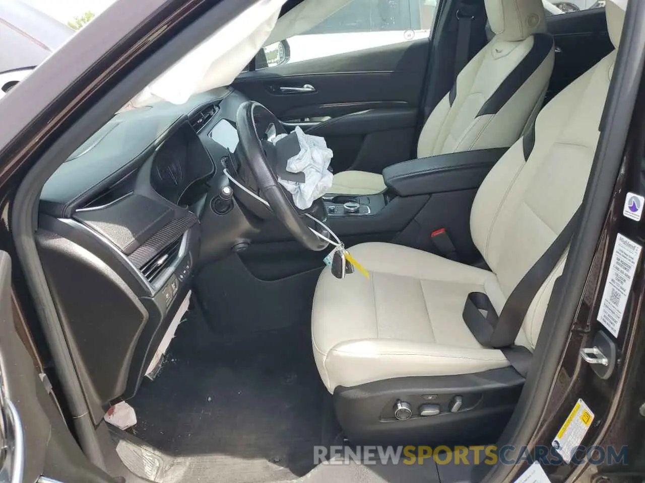 7 Фотография поврежденного автомобиля 1GYFZFR41MF036477 CADILLAC XT4 2021