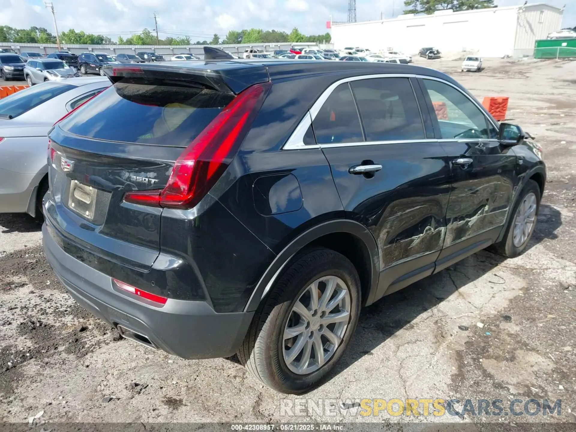 4 Photograph of a damaged car 1GYAZAR48NF162799 CADILLAC XT4 2022