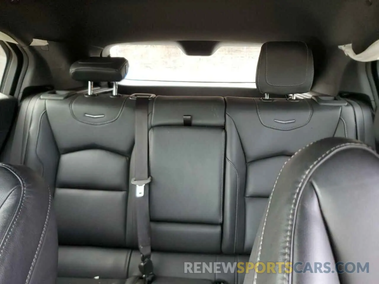 10 Photograph of a damaged car 1GYFZBR46NF144622 CADILLAC XT4 2022
