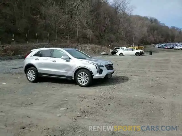 11 Photograph of a damaged car 1GYFZBR46NF144622 CADILLAC XT4 2022