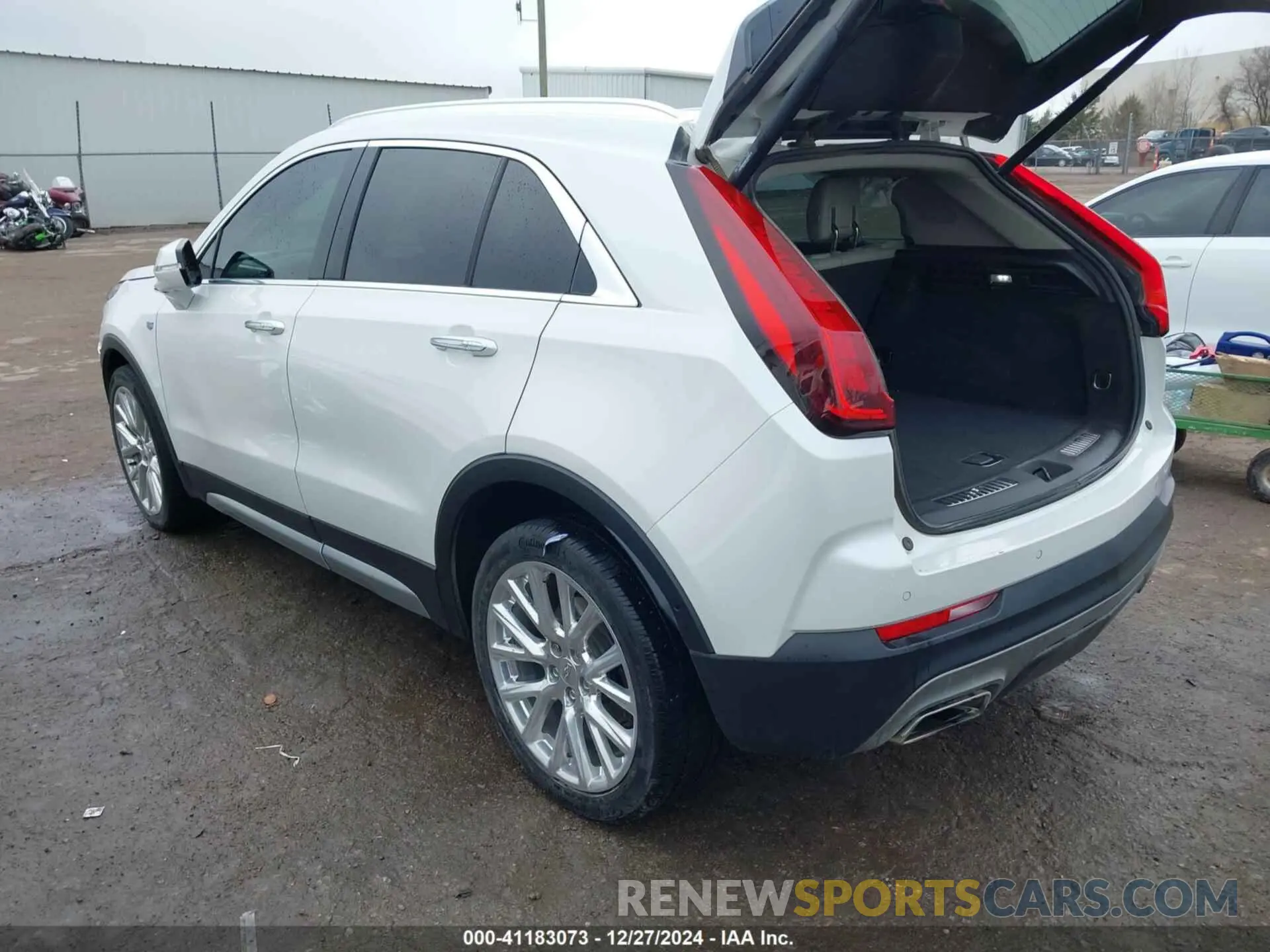 3 Photograph of a damaged car 1GYFZCR42NF124440 CADILLAC XT4 2022