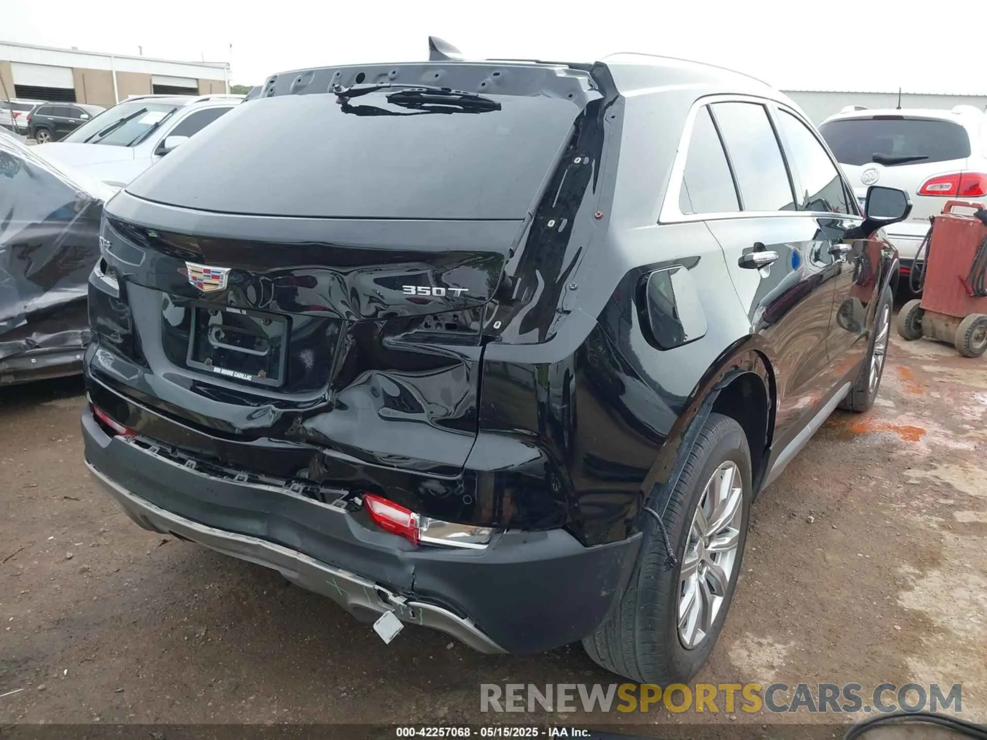 4 Фотография поврежденного автомобиля 1GYFZCR44NF169492 CADILLAC XT4 2022