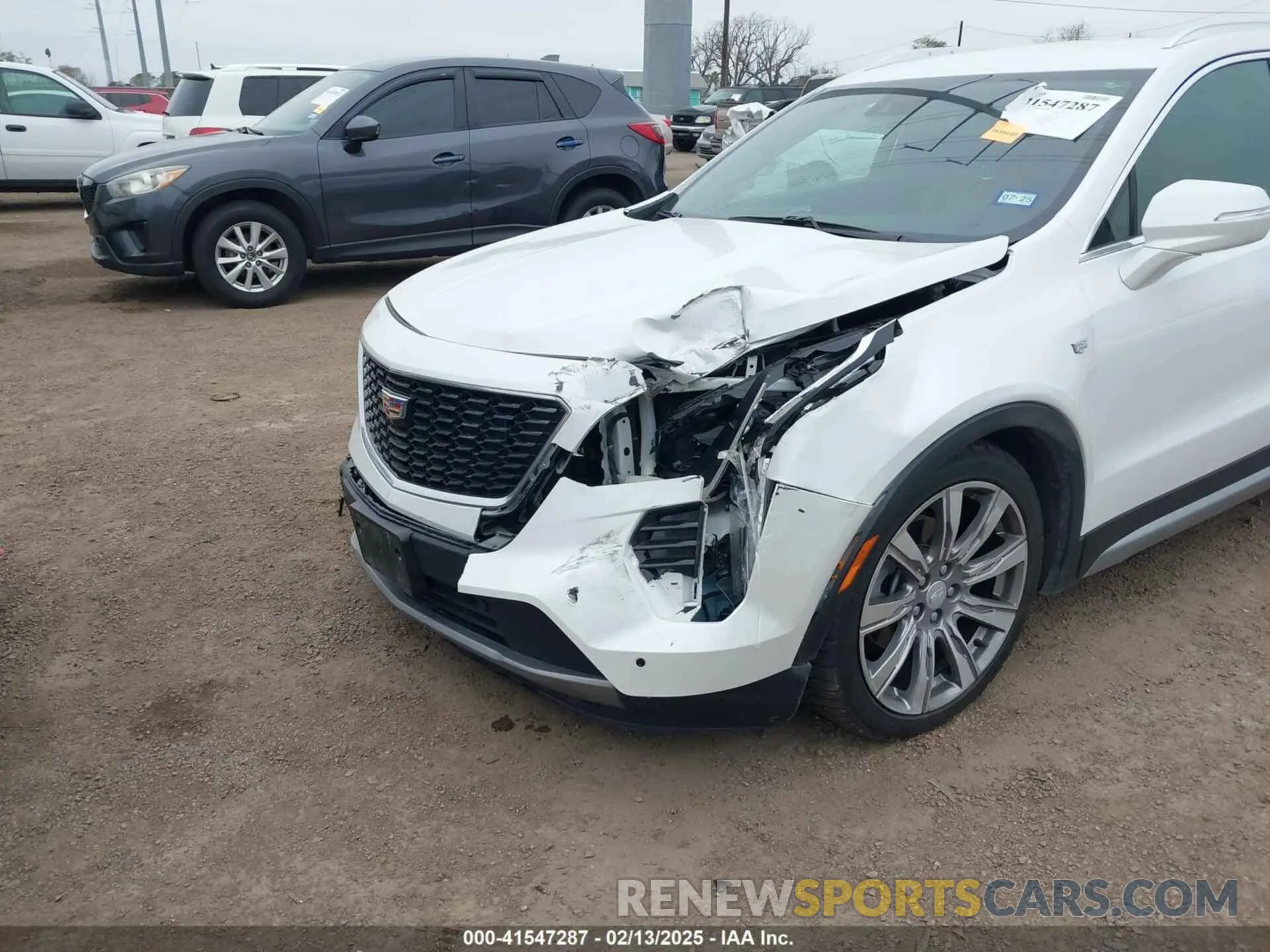 6 Photograph of a damaged car 1GYFZCR47NF110128 CADILLAC XT4 2022