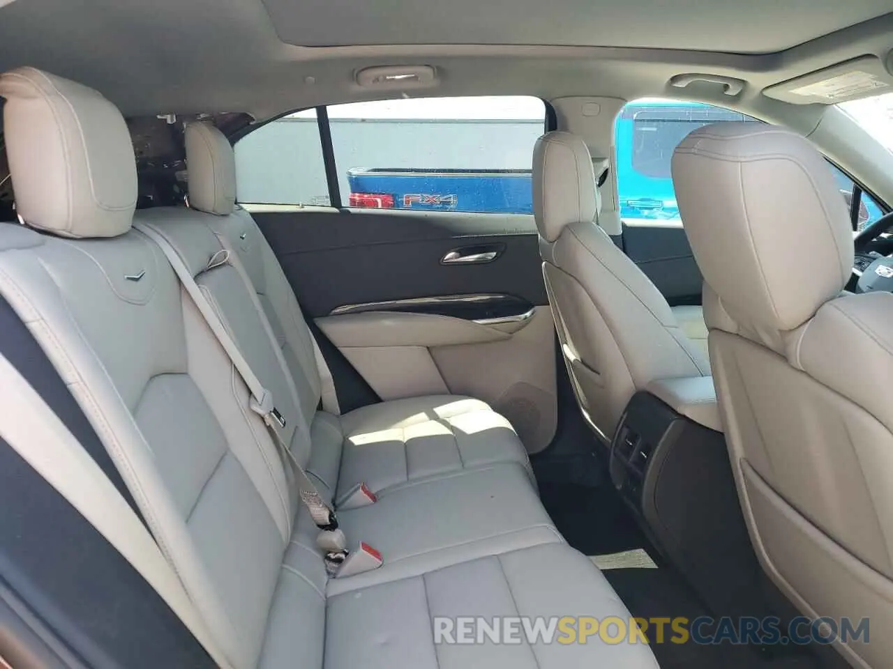 11 Фотография поврежденного автомобиля 1GYFZCR48NF123518 CADILLAC XT4 2022
