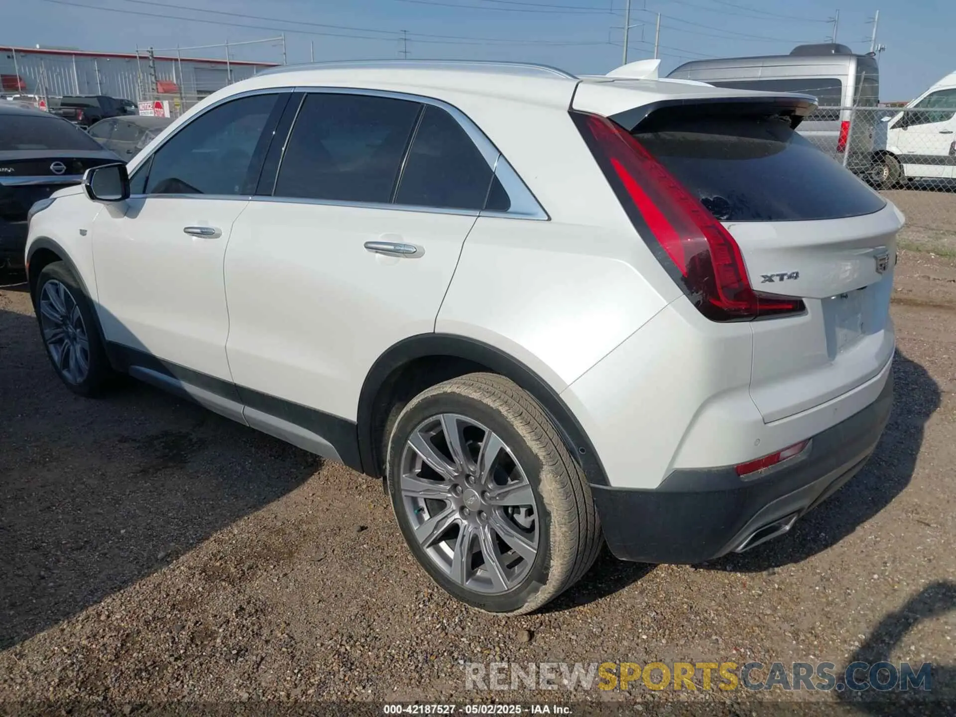 3 Photograph of a damaged car 1GYFZCR48NF138181 CADILLAC XT4 2022
