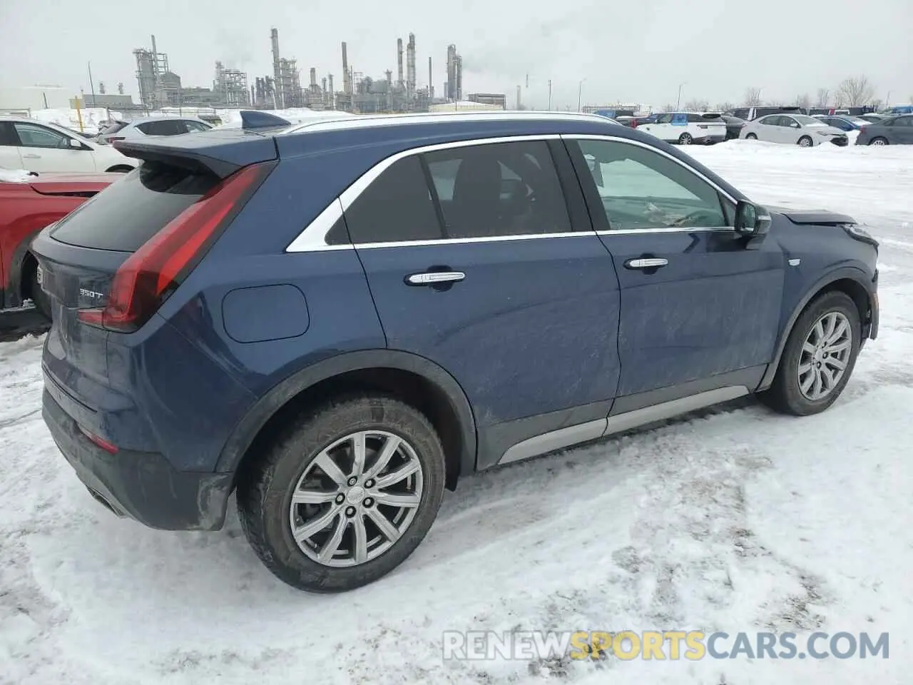 3 Фотография поврежденного автомобиля 1GYFZDR45NF153100 CADILLAC XT4 2022