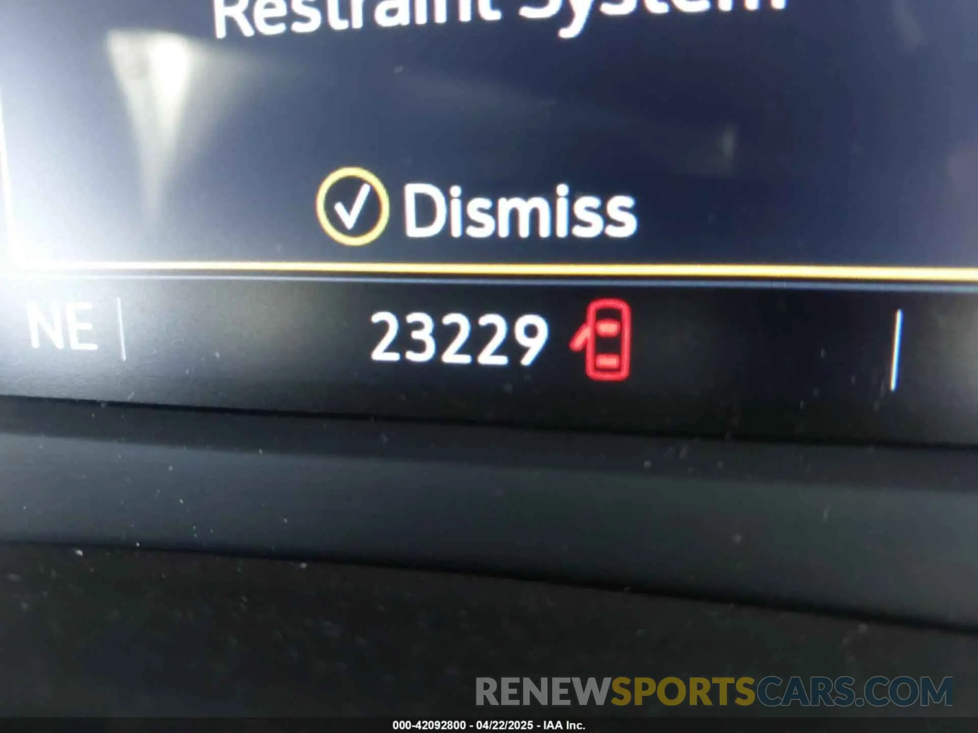 15 Photograph of a damaged car 1GYAZAR40PF108965 CADILLAC XT4 2023