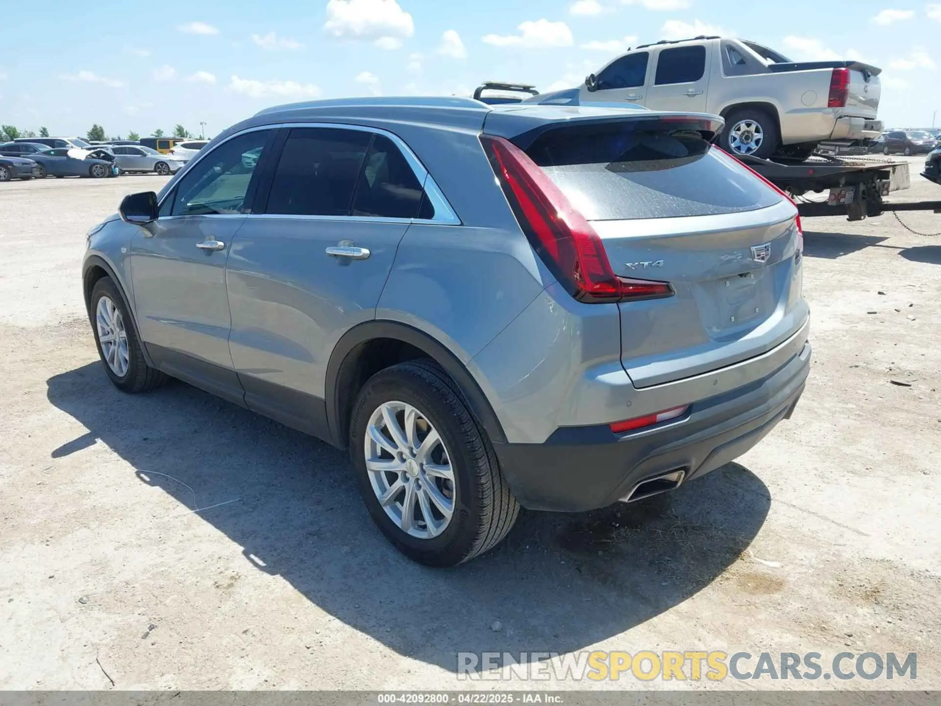 3 Photograph of a damaged car 1GYAZAR40PF108965 CADILLAC XT4 2023