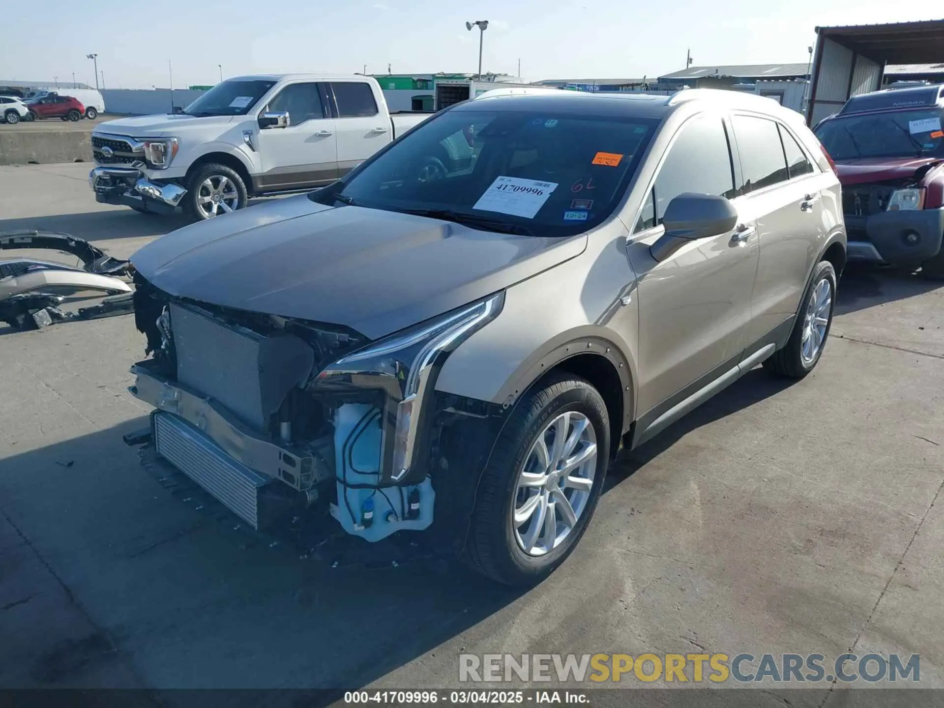 2 Фотография поврежденного автомобиля 1GYAZAR41PF149914 CADILLAC XT4 2023