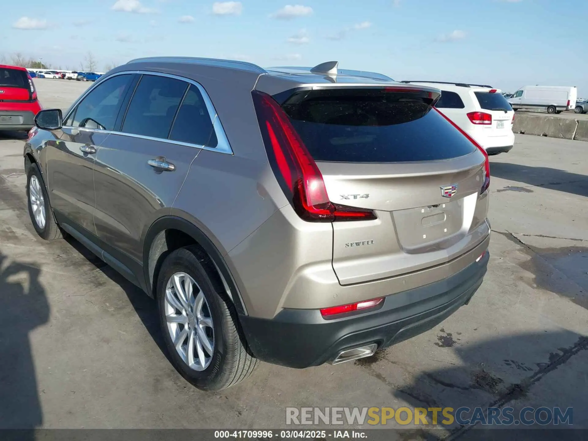 3 Фотография поврежденного автомобиля 1GYAZAR41PF149914 CADILLAC XT4 2023