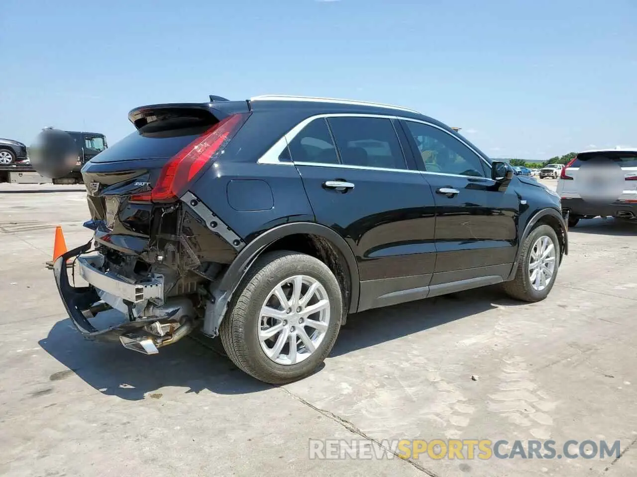3 Photograph of a damaged car 1GYAZAR42PF102696 CADILLAC XT4 2023