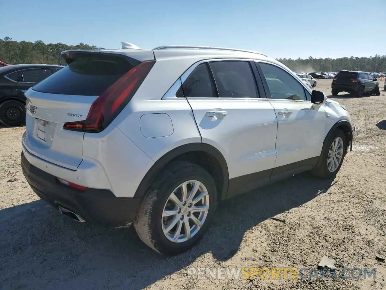 3 Photograph of a damaged car 1GYAZAR43PF122536 CADILLAC XT4 2023