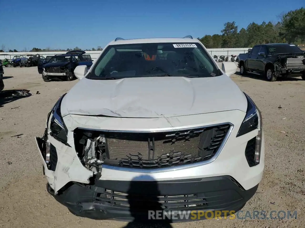 5 Photograph of a damaged car 1GYAZAR43PF122536 CADILLAC XT4 2023