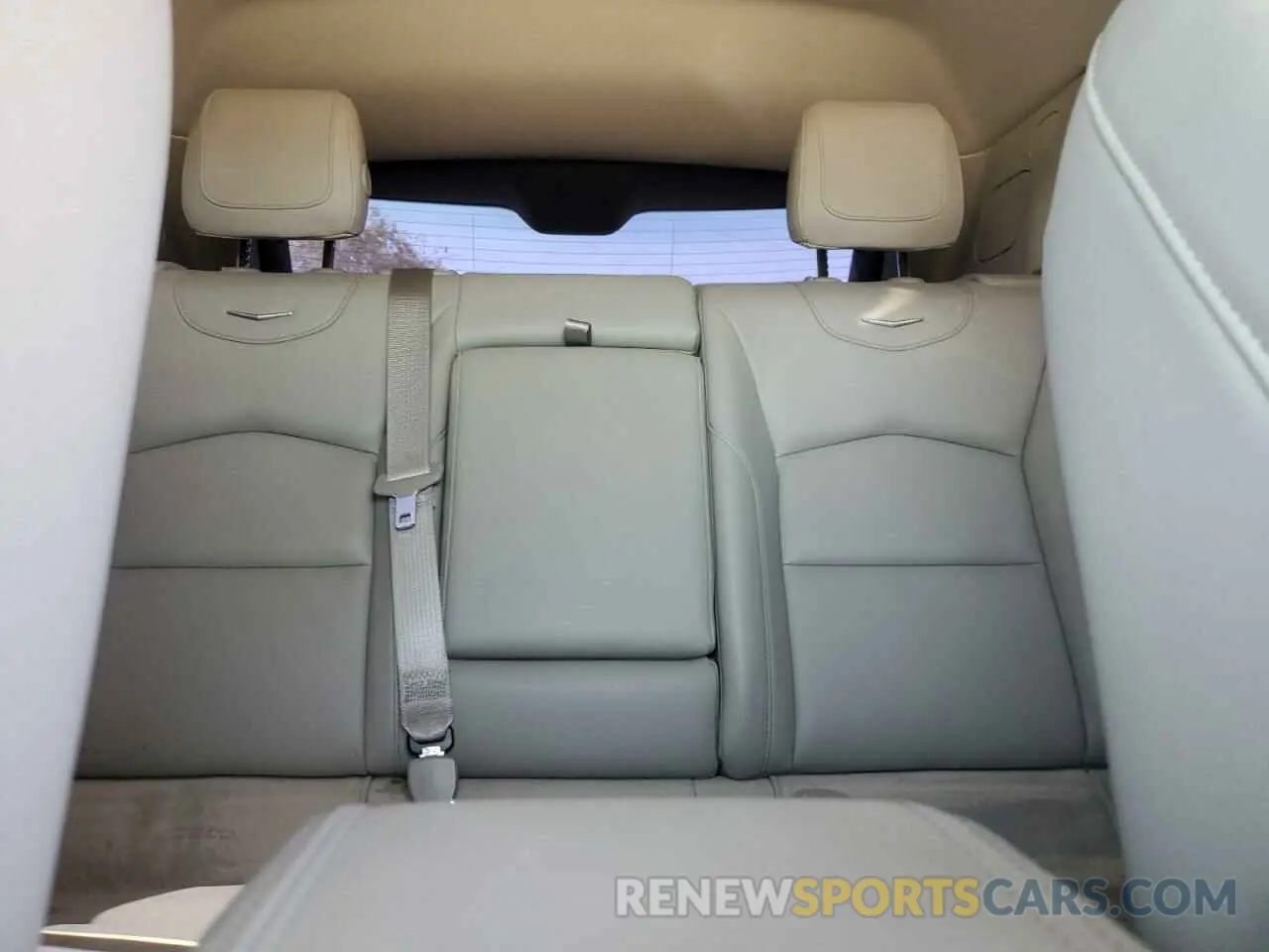 10 Photograph of a damaged car 1GYAZAR46PF178003 CADILLAC XT4 2023