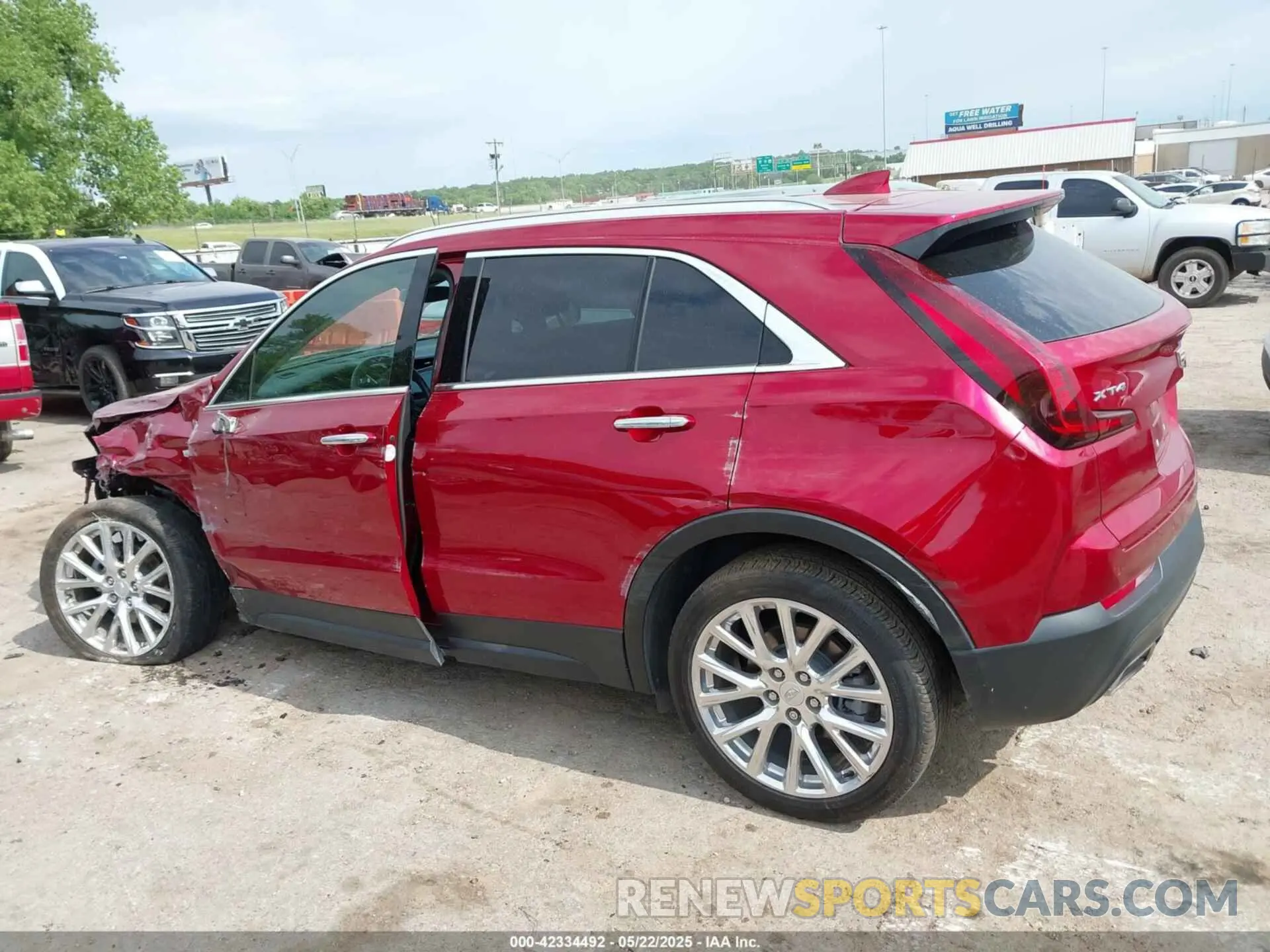 14 Фотография поврежденного автомобиля 1GYAZAR47PF133023 CADILLAC XT4 2023