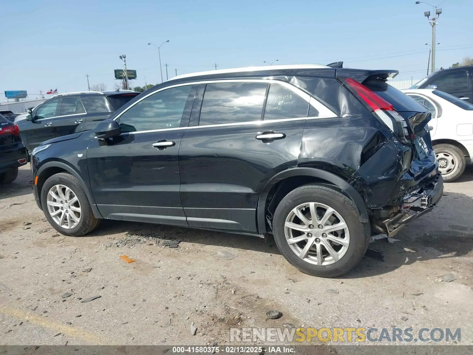 13 Фотография поврежденного автомобиля 1GYAZAR47PF159153 CADILLAC XT4 2023