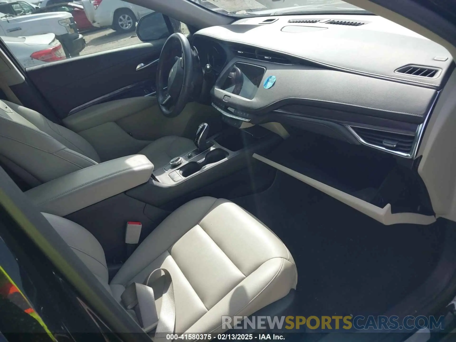 5 Фотография поврежденного автомобиля 1GYAZAR47PF159153 CADILLAC XT4 2023