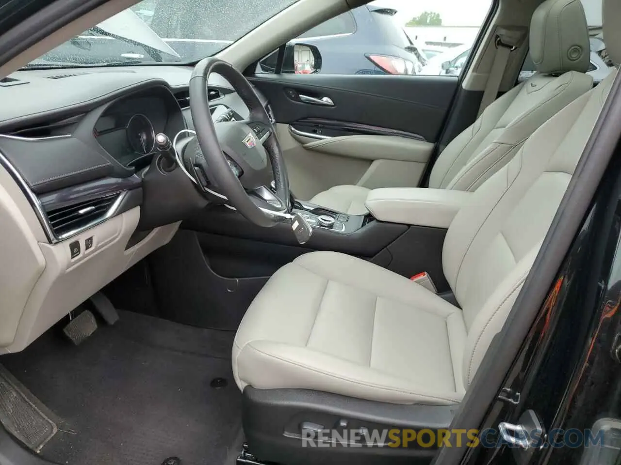 7 Фотография поврежденного автомобиля 1GYFZBR42PF152462 CADILLAC XT4 2023