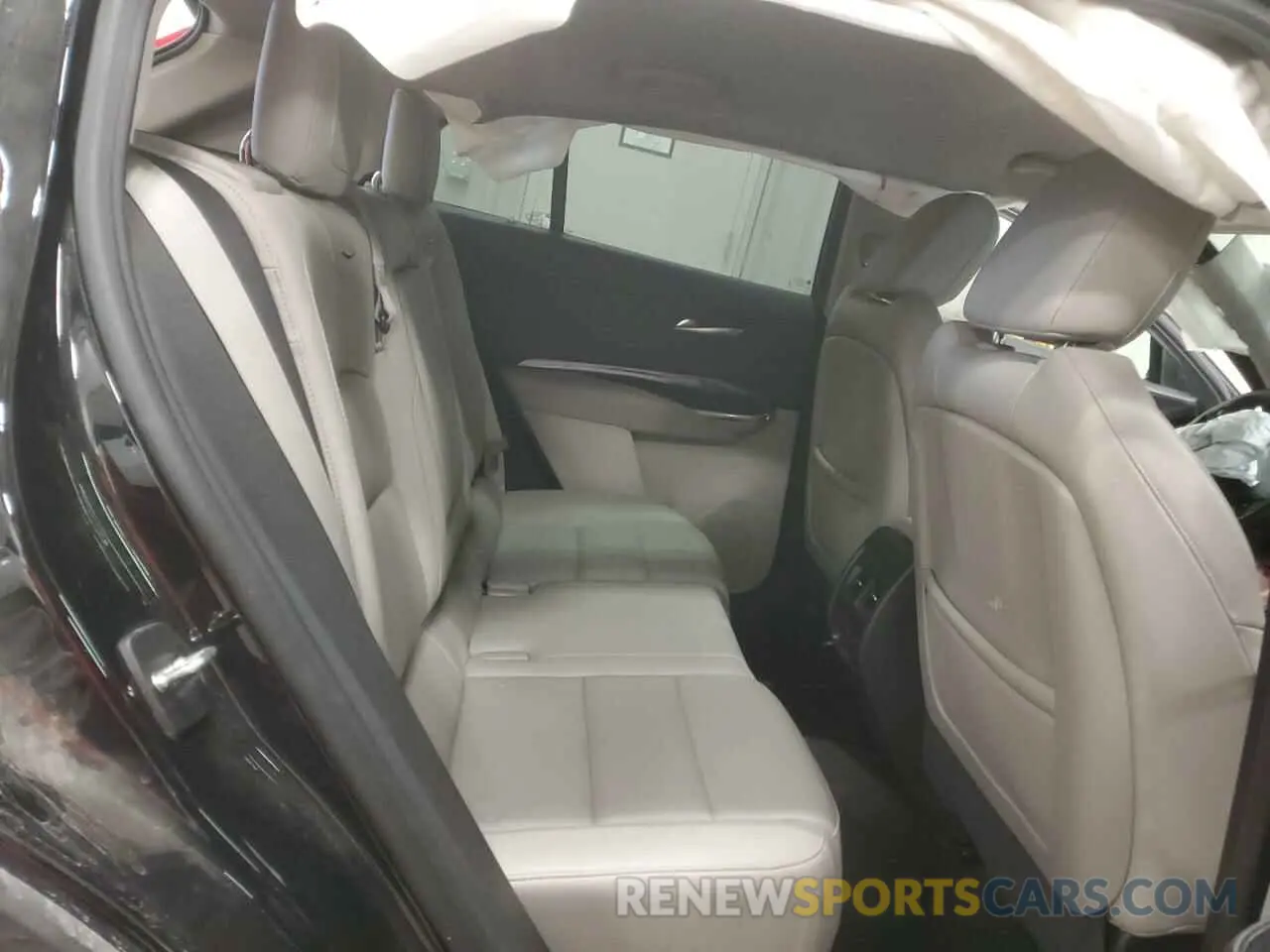 11 Photograph of a damaged car 1GYFZBR43PF155998 CADILLAC XT4 2023