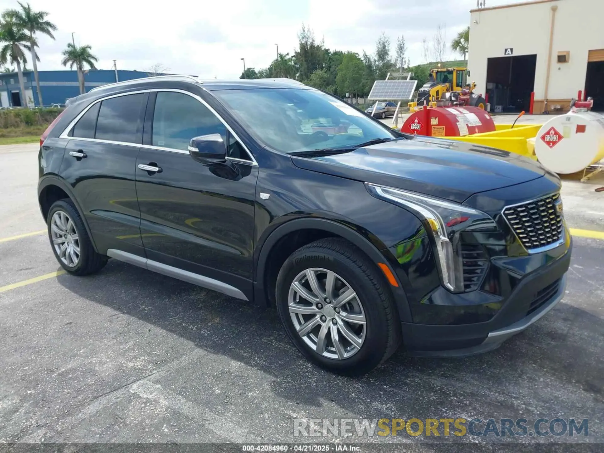 1 Photograph of a damaged car 1GYFZCR44PF170452 CADILLAC XT4 2023