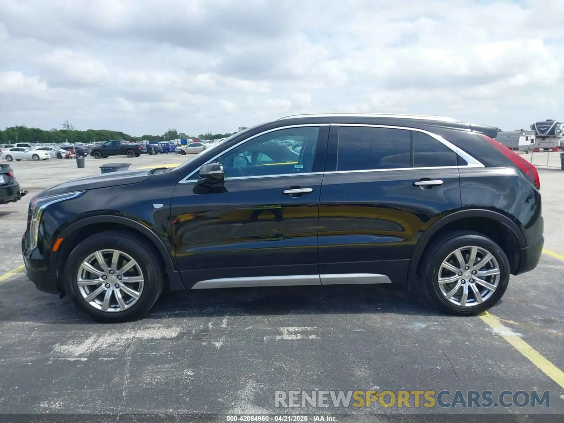 14 Photograph of a damaged car 1GYFZCR44PF170452 CADILLAC XT4 2023