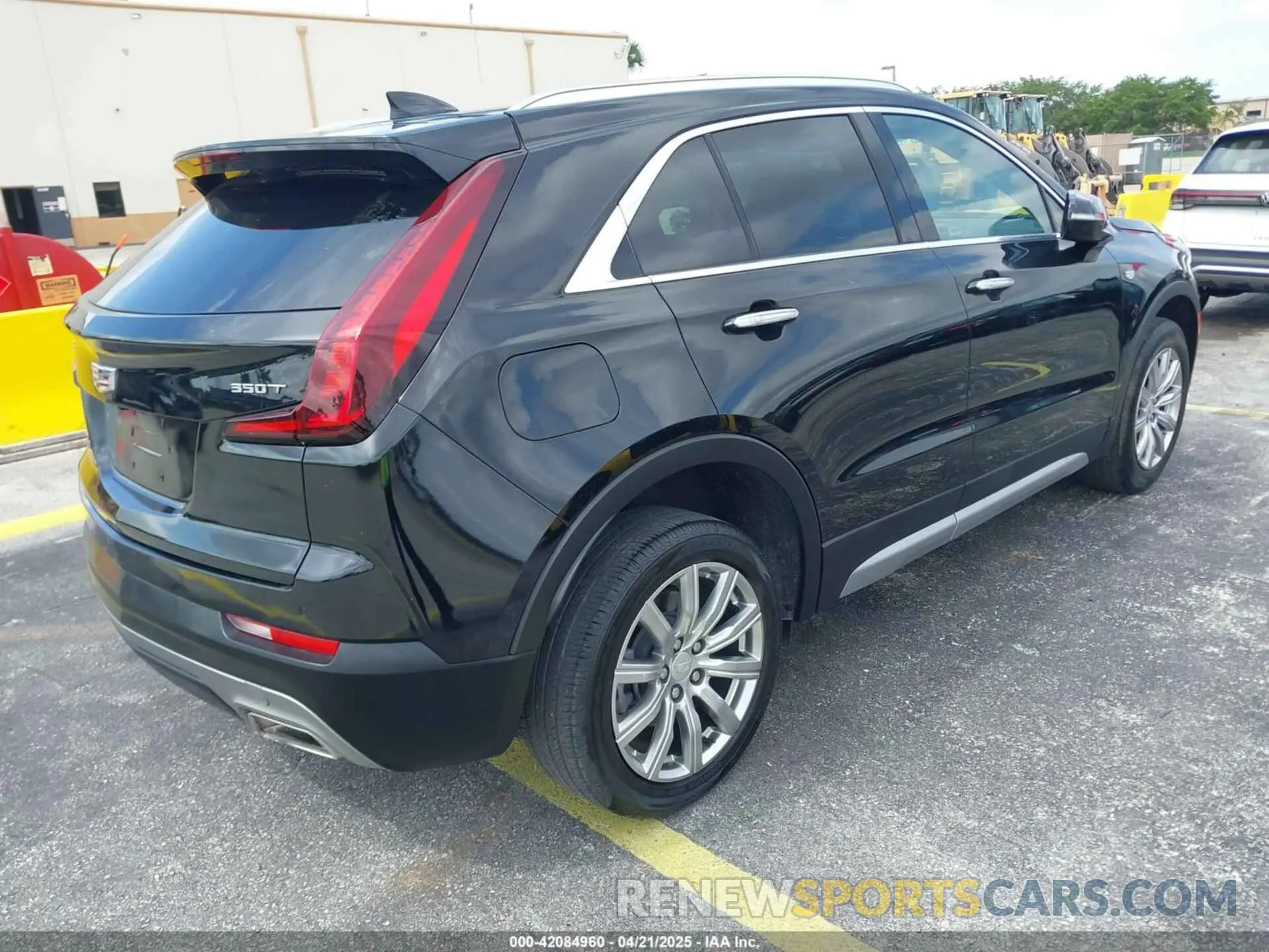 4 Photograph of a damaged car 1GYFZCR44PF170452 CADILLAC XT4 2023