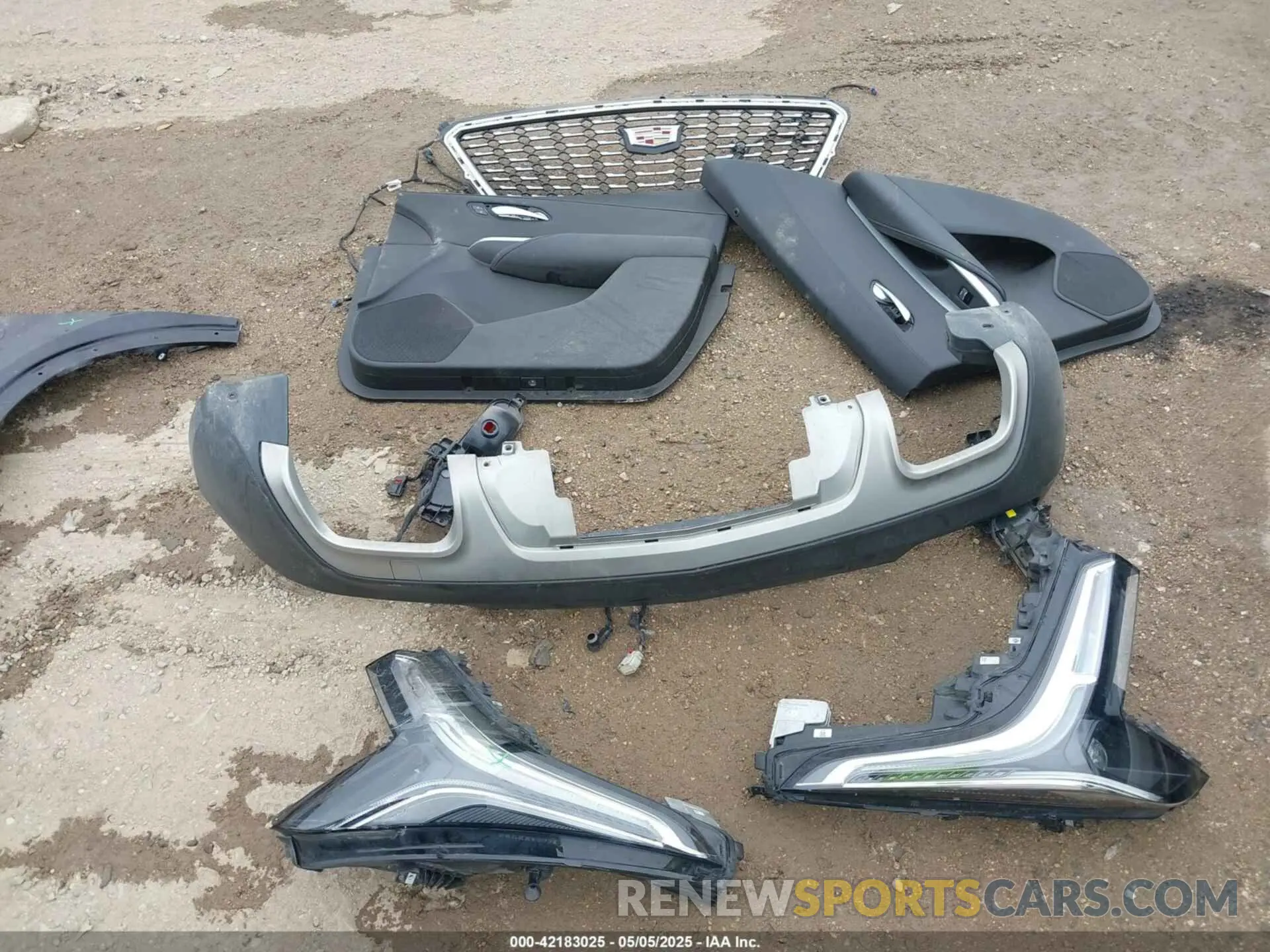 18 Photograph of a damaged car 1GYFZCR48PF142752 CADILLAC XT4 2023