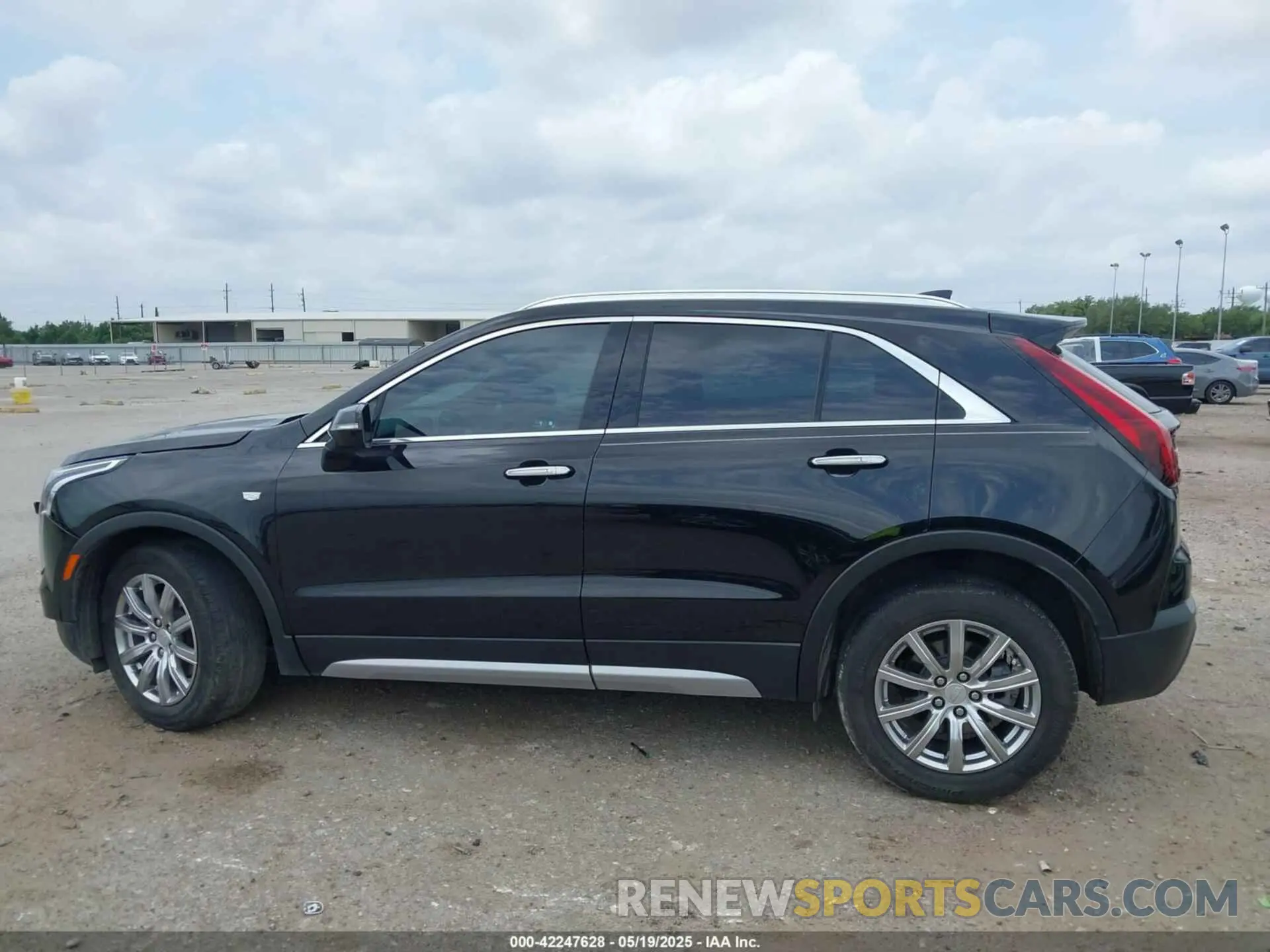 14 Photograph of a damaged car 1GYFZCR49PF176926 CADILLAC XT4 2023
