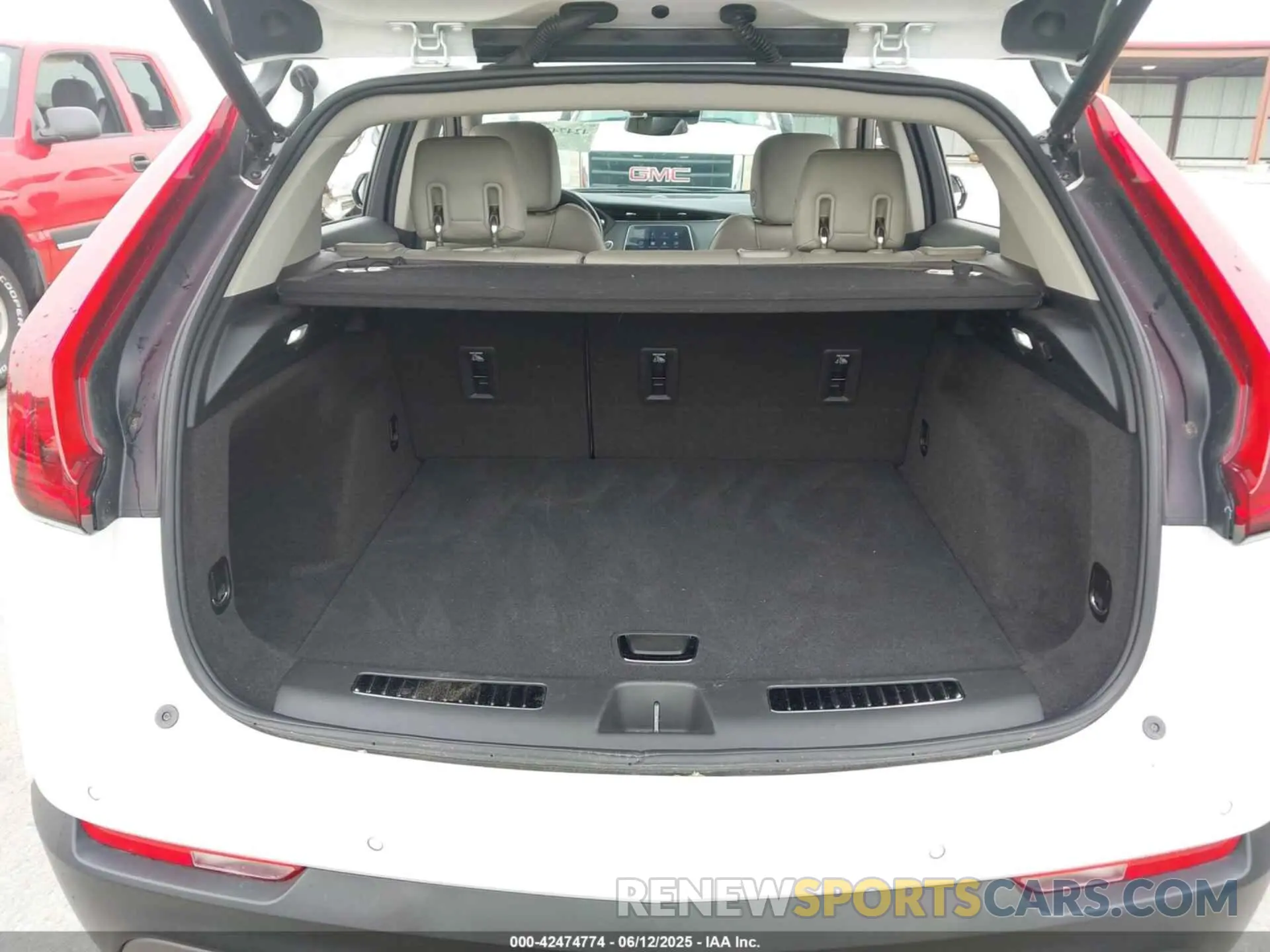 16 Фотография поврежденного автомобиля 1GYFZDR43PF176779 CADILLAC XT4 2023