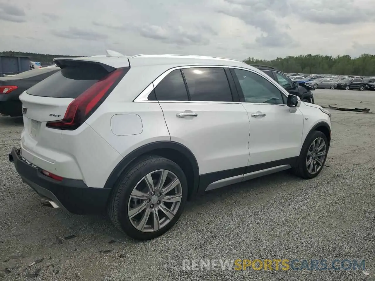 3 Фотография поврежденного автомобиля 1GYFZDR45PF226355 CADILLAC XT4 2023