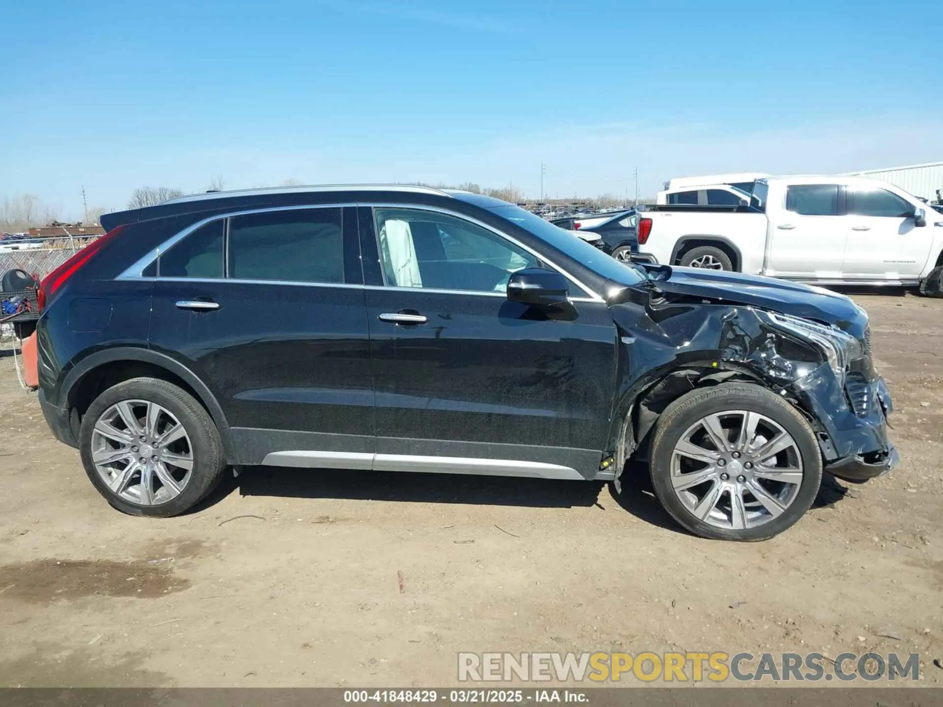 13 Фотография поврежденного автомобиля 1GYFZDR46PF195391 CADILLAC XT4 2023