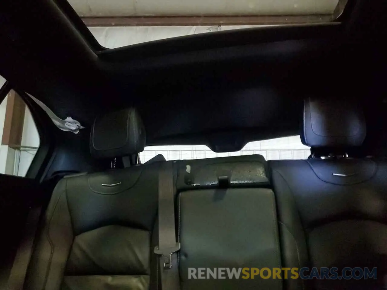 10 Photograph of a damaged car 1GYFZDR47PF209282 CADILLAC XT4 2023