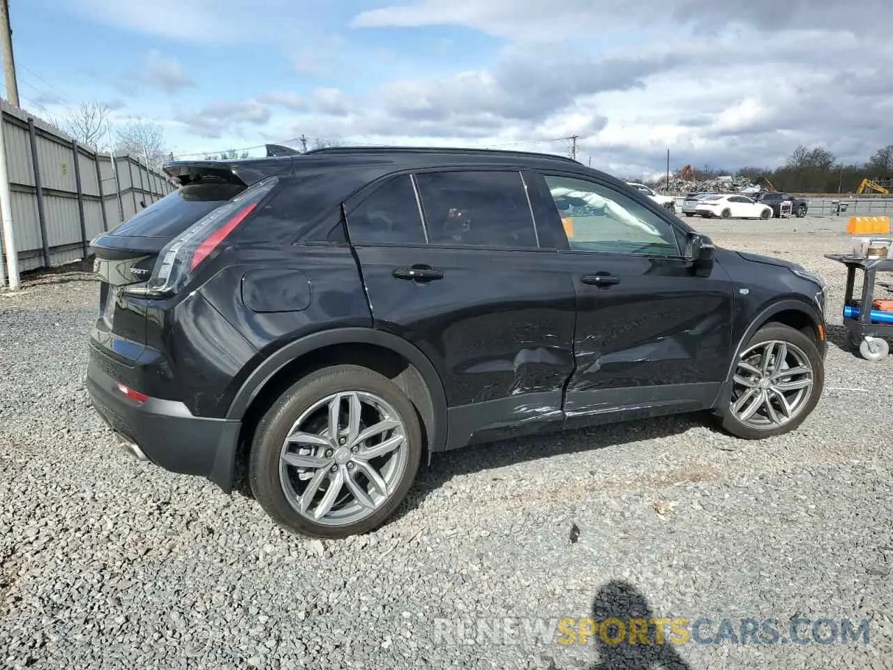 3 Фотография поврежденного автомобиля 1GYFZFR45PF128521 CADILLAC XT4 2023