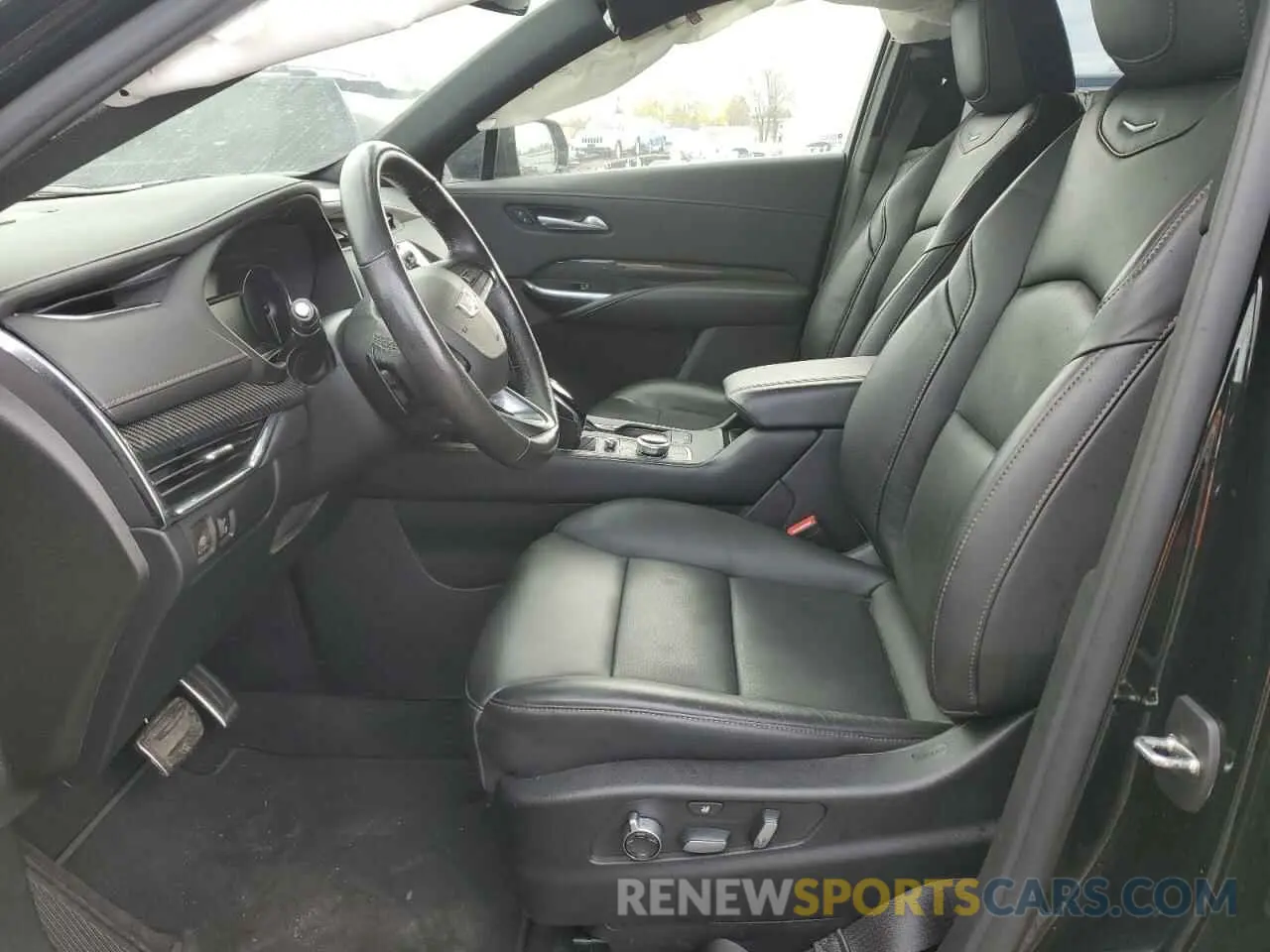 7 Фотография поврежденного автомобиля 1GYFZFR45PF128521 CADILLAC XT4 2023