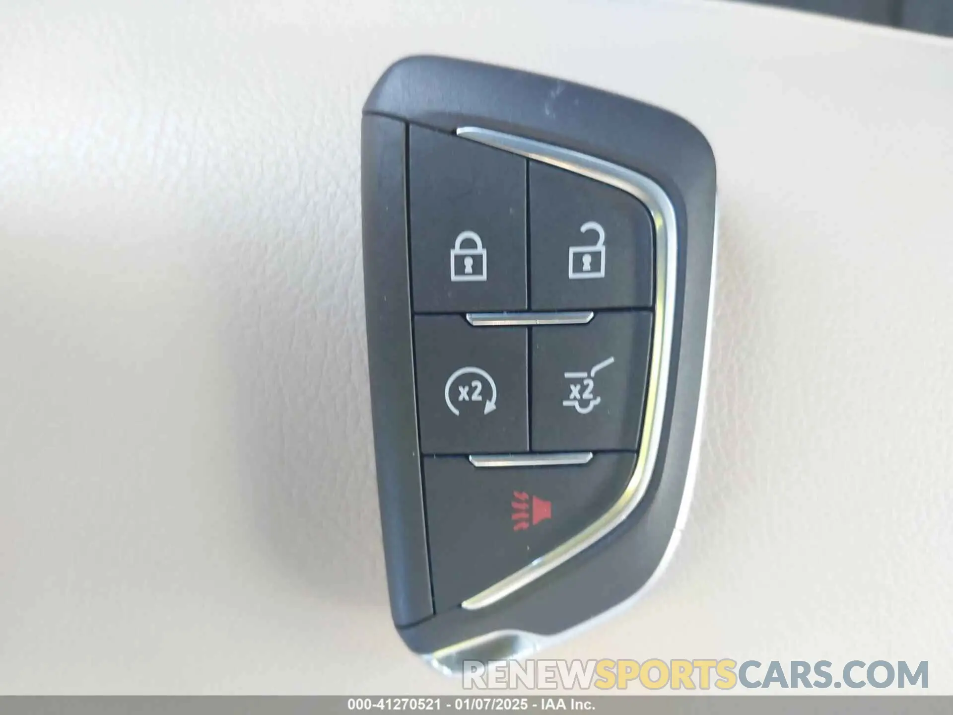 11 Фотография поврежденного автомобиля 1GYAZAR42RF102281 CADILLAC XT4 2024