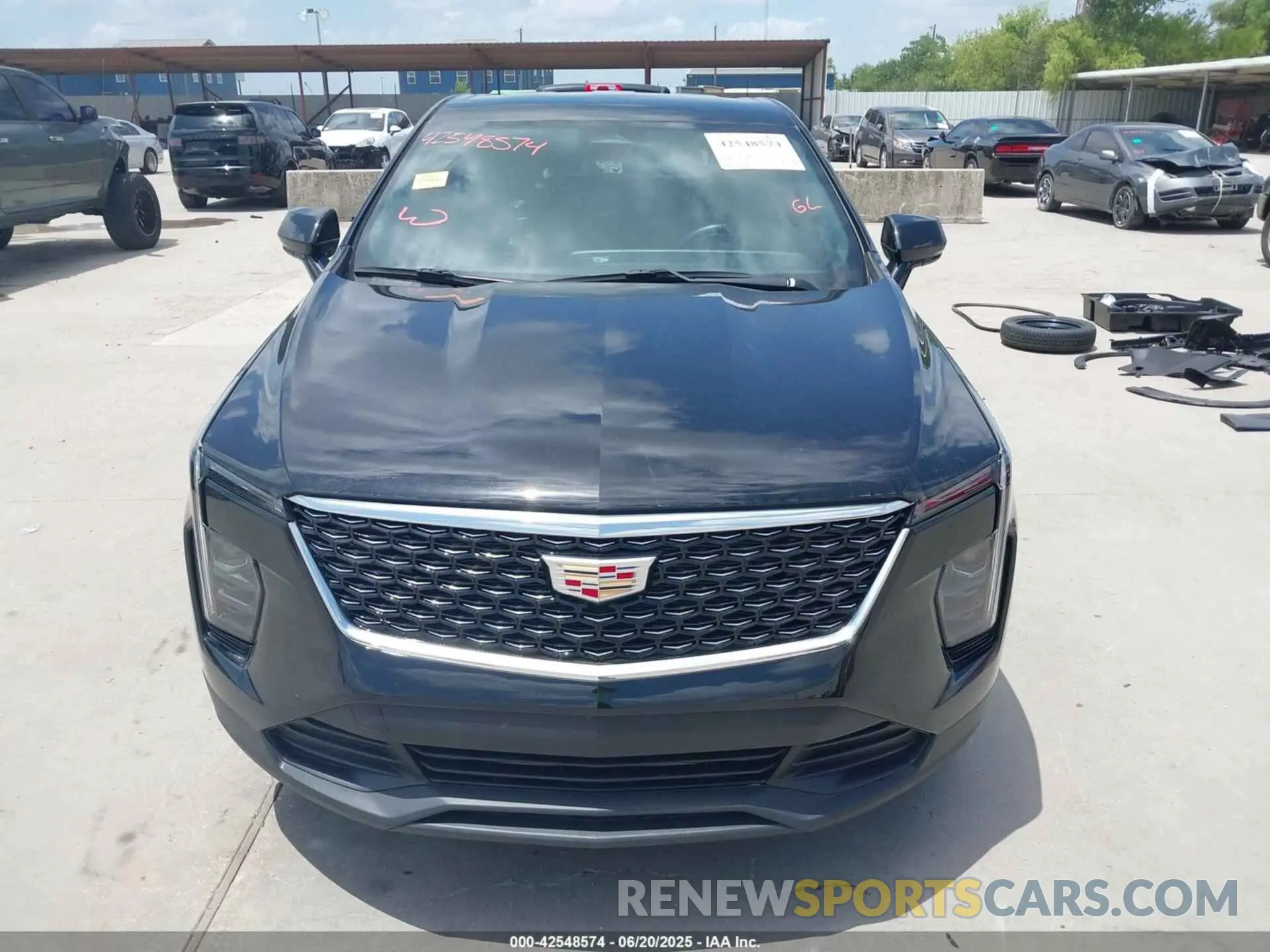 13 Фотография поврежденного автомобиля 1GYAZAR42RF226132 CADILLAC XT4 2024
