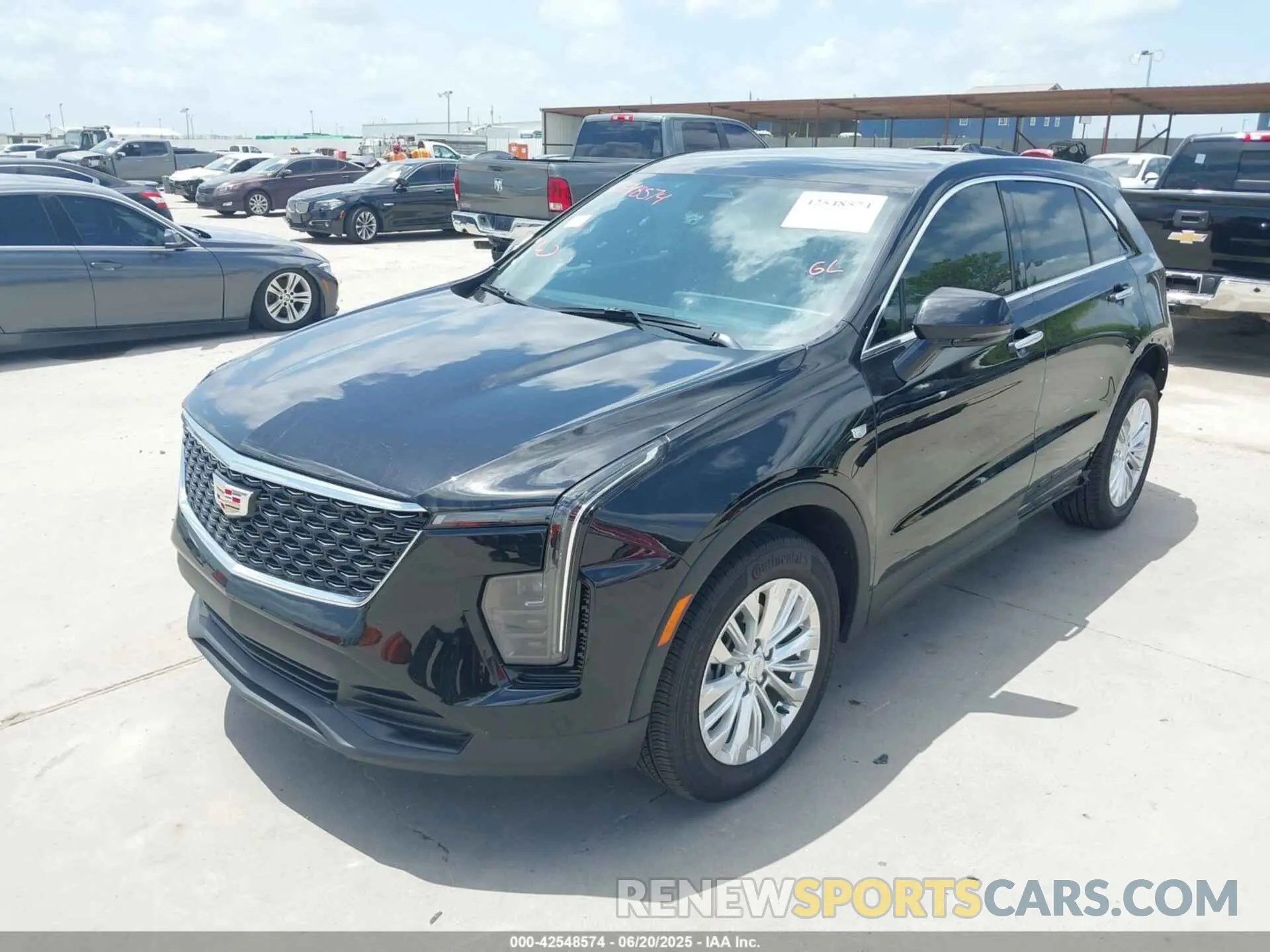 2 Фотография поврежденного автомобиля 1GYAZAR42RF226132 CADILLAC XT4 2024