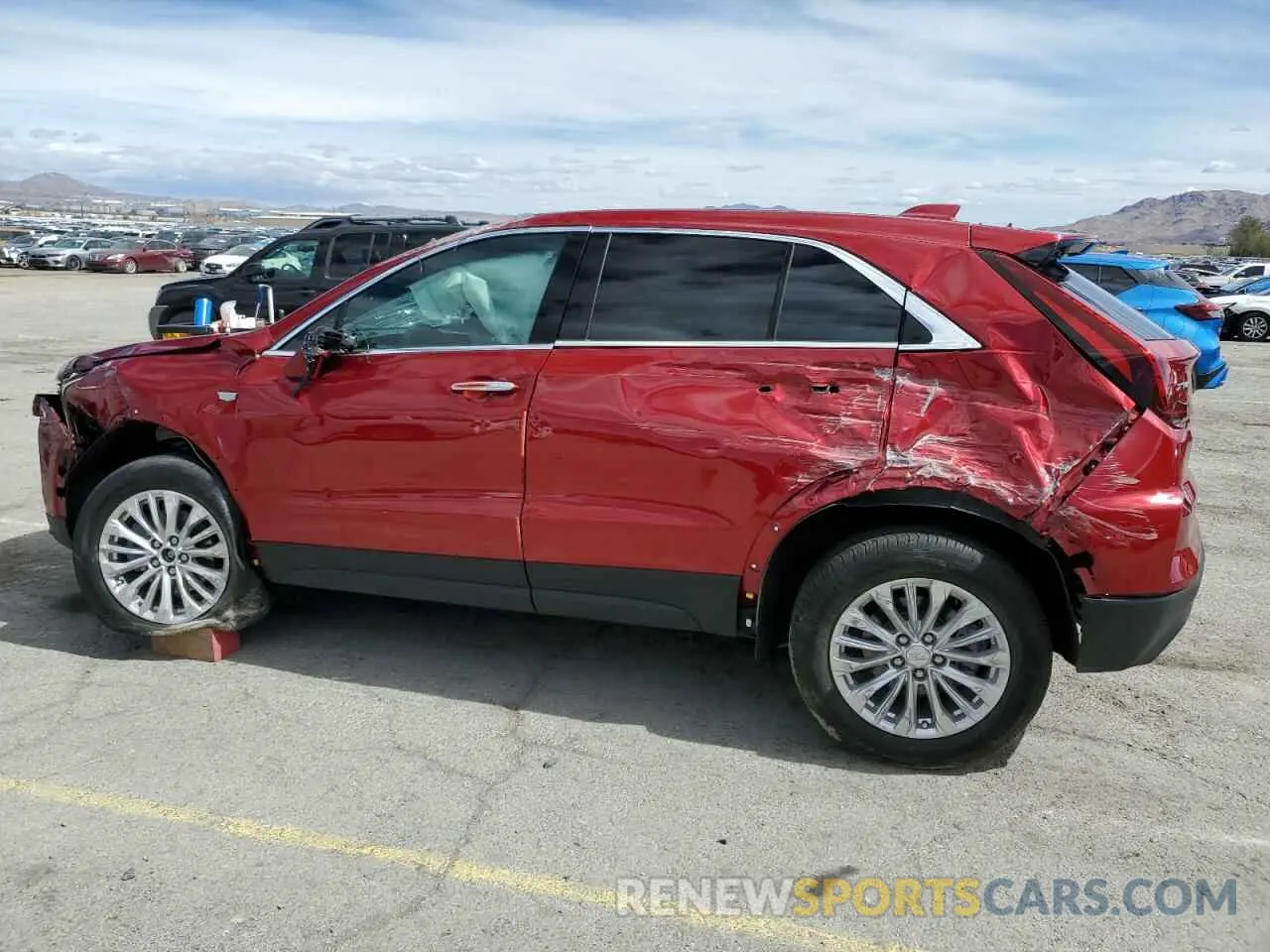 2 Фотография поврежденного автомобиля 1GYAZAR47RF111817 CADILLAC XT4 2024