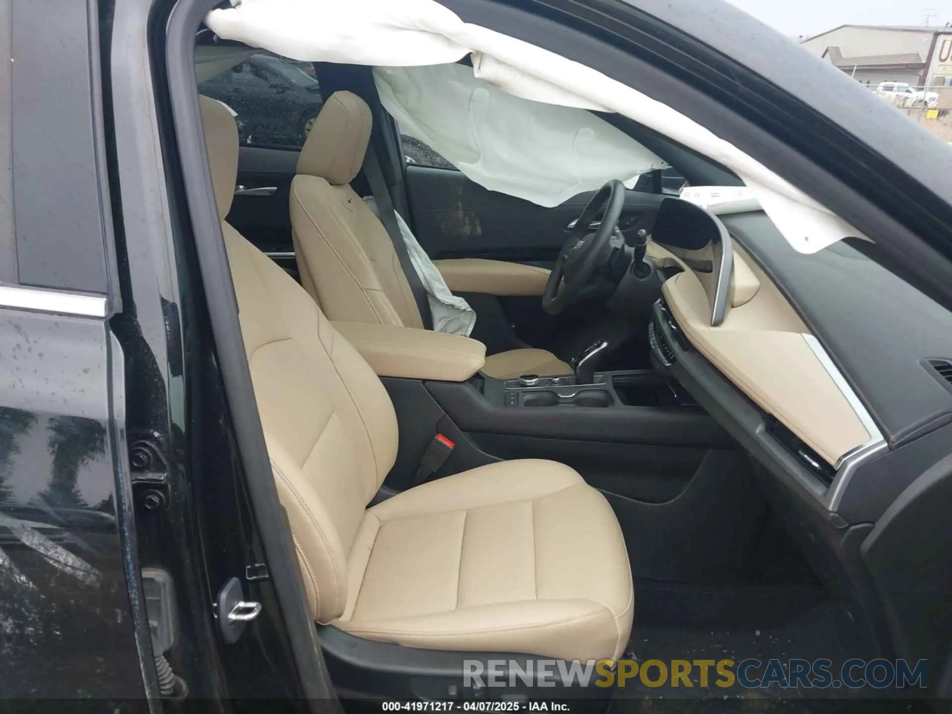 5 Photograph of a damaged car 1GYFZBR41RF101697 CADILLAC XT4 2024
