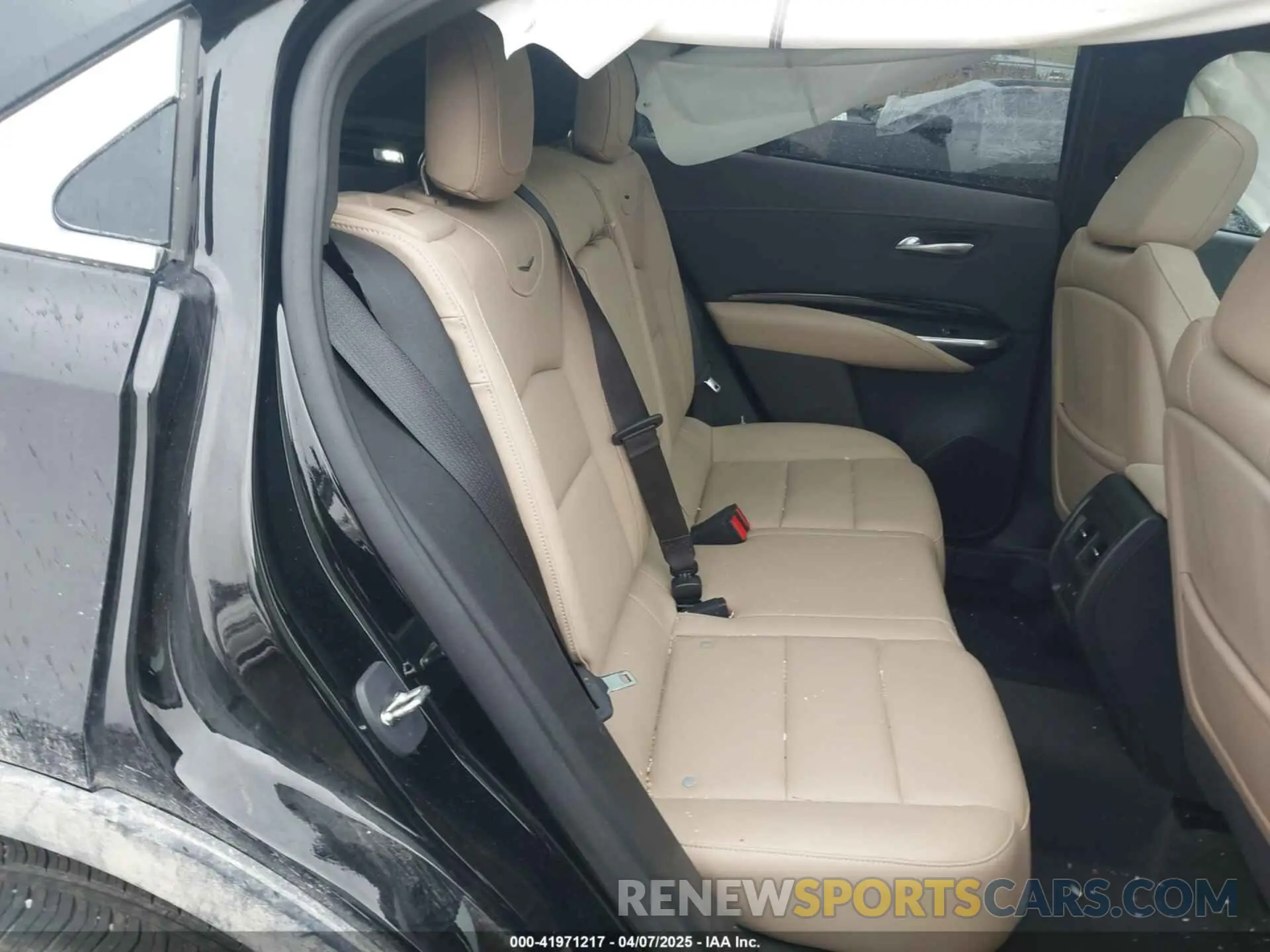 8 Photograph of a damaged car 1GYFZBR41RF101697 CADILLAC XT4 2024
