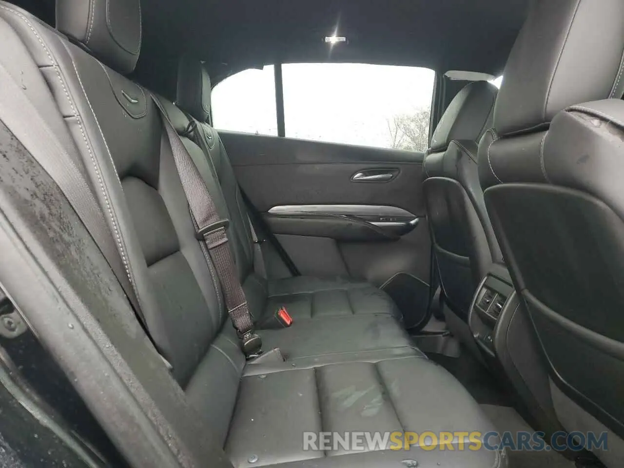 11 Фотография поврежденного автомобиля 1GYFZCR41RF205418 CADILLAC XT4 2024