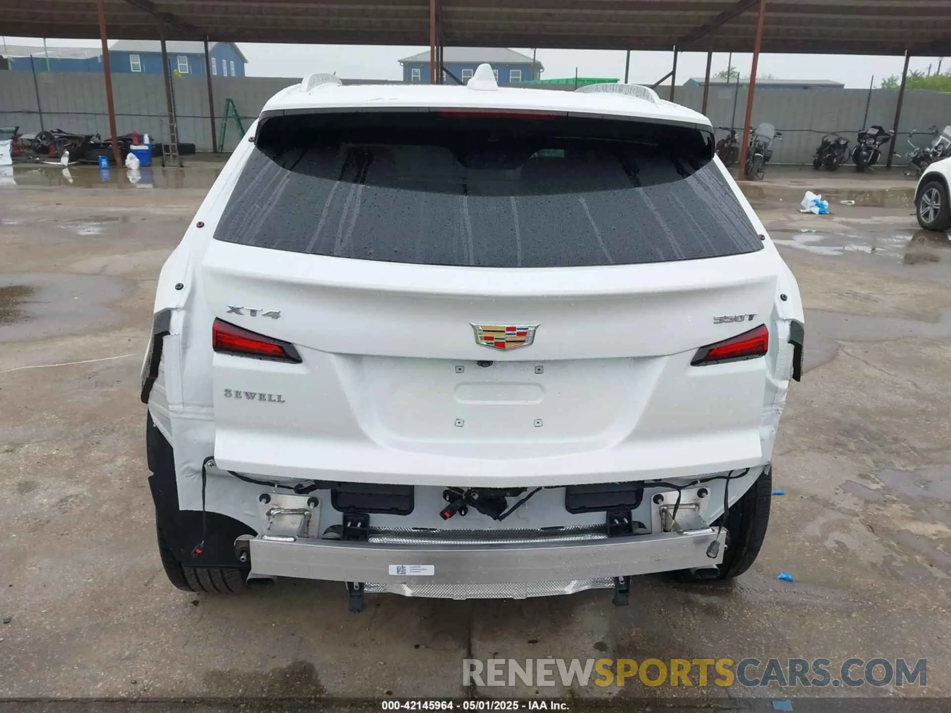 17 Фотография поврежденного автомобиля 1GYFZCR42RF234829 CADILLAC XT4 2024