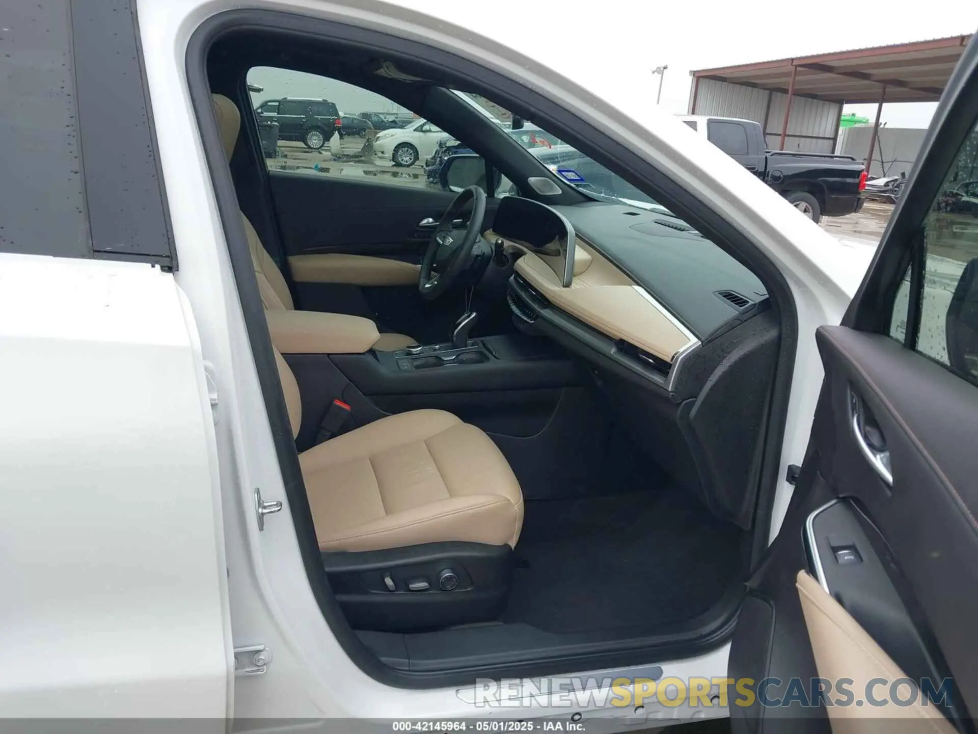 5 Фотография поврежденного автомобиля 1GYFZCR42RF234829 CADILLAC XT4 2024