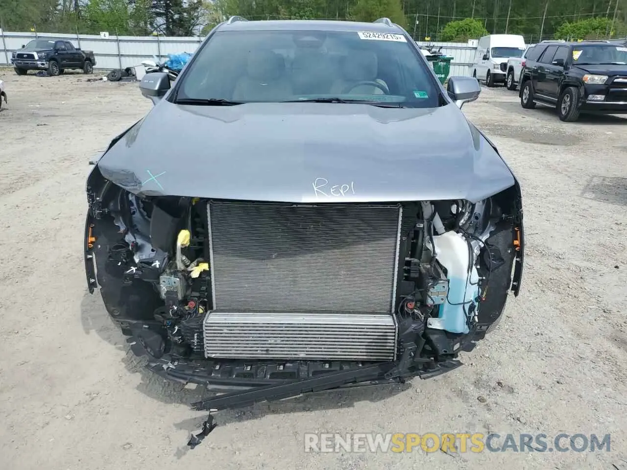 5 Фотография поврежденного автомобиля 1GYFZCR48RF169081 CADILLAC XT4 2024