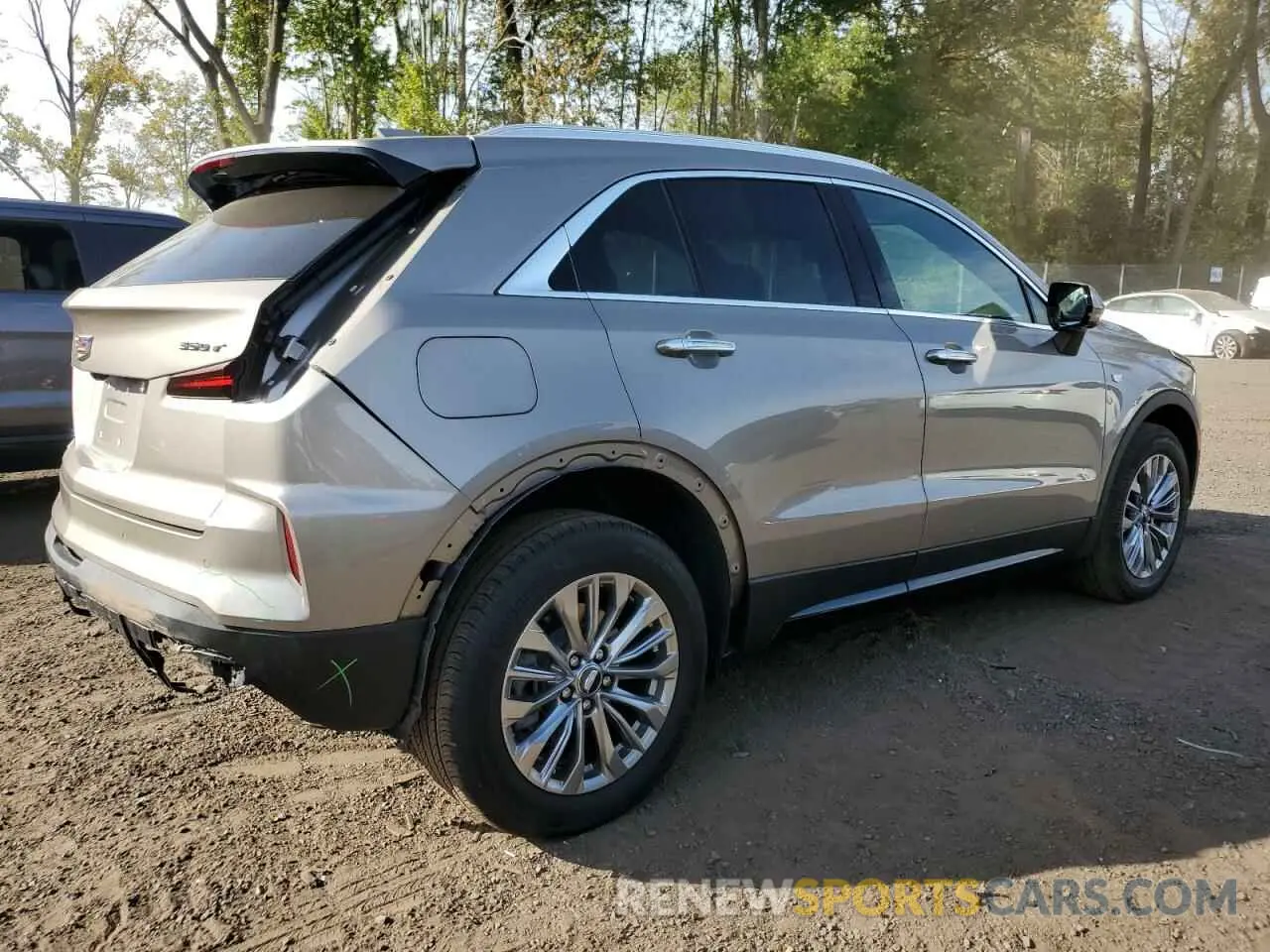 3 Фотография поврежденного автомобиля 1GYFZDR40RF219252 CADILLAC XT4 2024