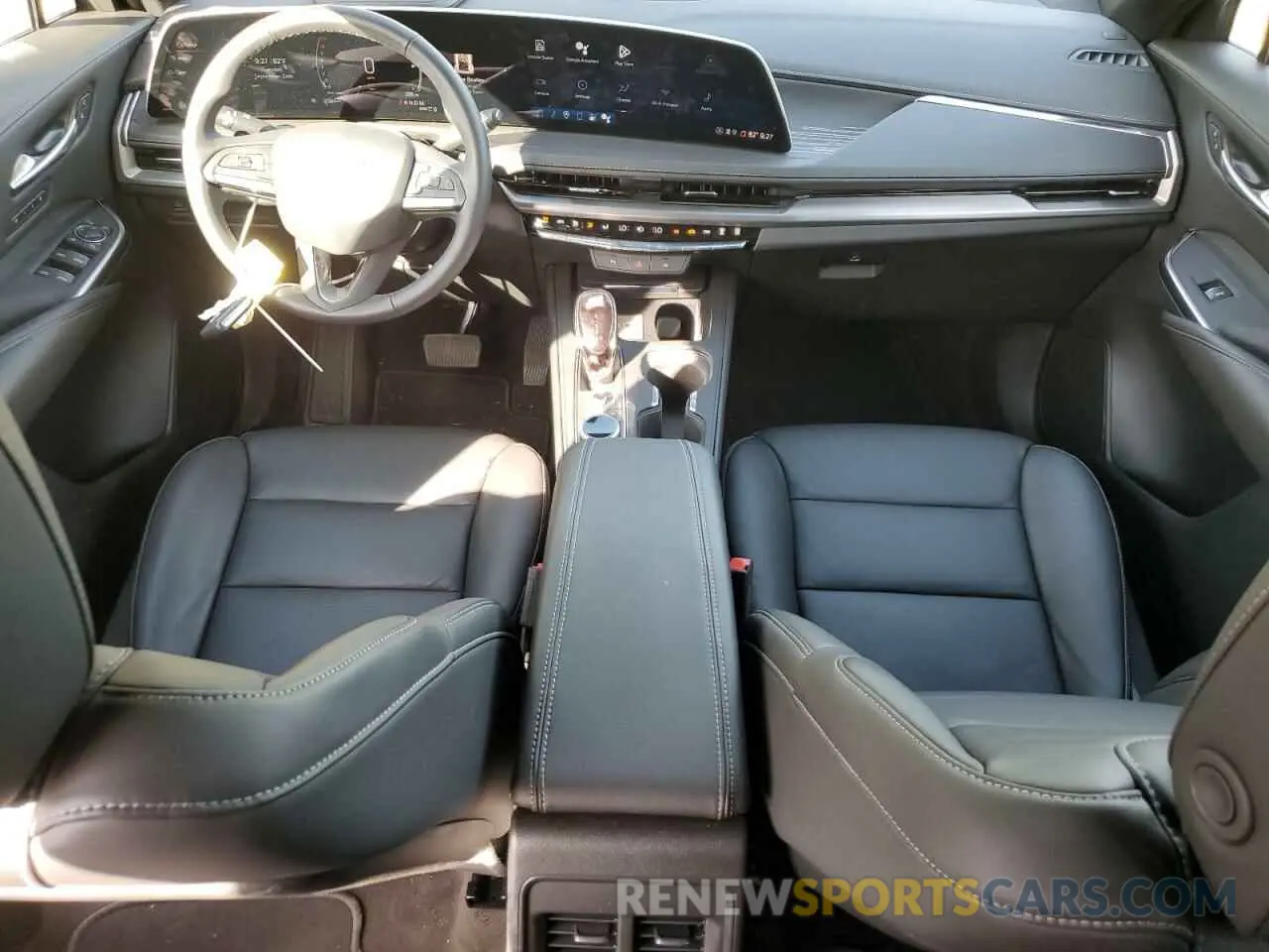 8 Фотография поврежденного автомобиля 1GYFZDR40RF219252 CADILLAC XT4 2024