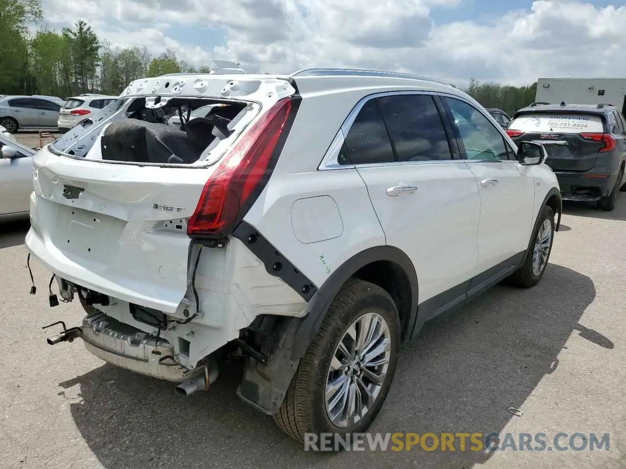 3 Фотография поврежденного автомобиля 1GYFZDR42RF162925 CADILLAC XT4 2024