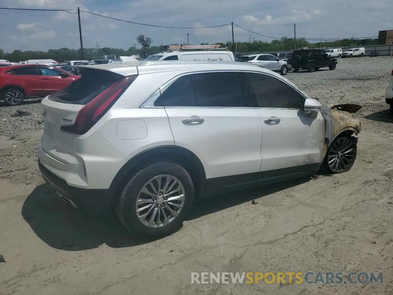 3 Фотография поврежденного автомобиля 1GYFZDR45RF102198 CADILLAC XT4 2024