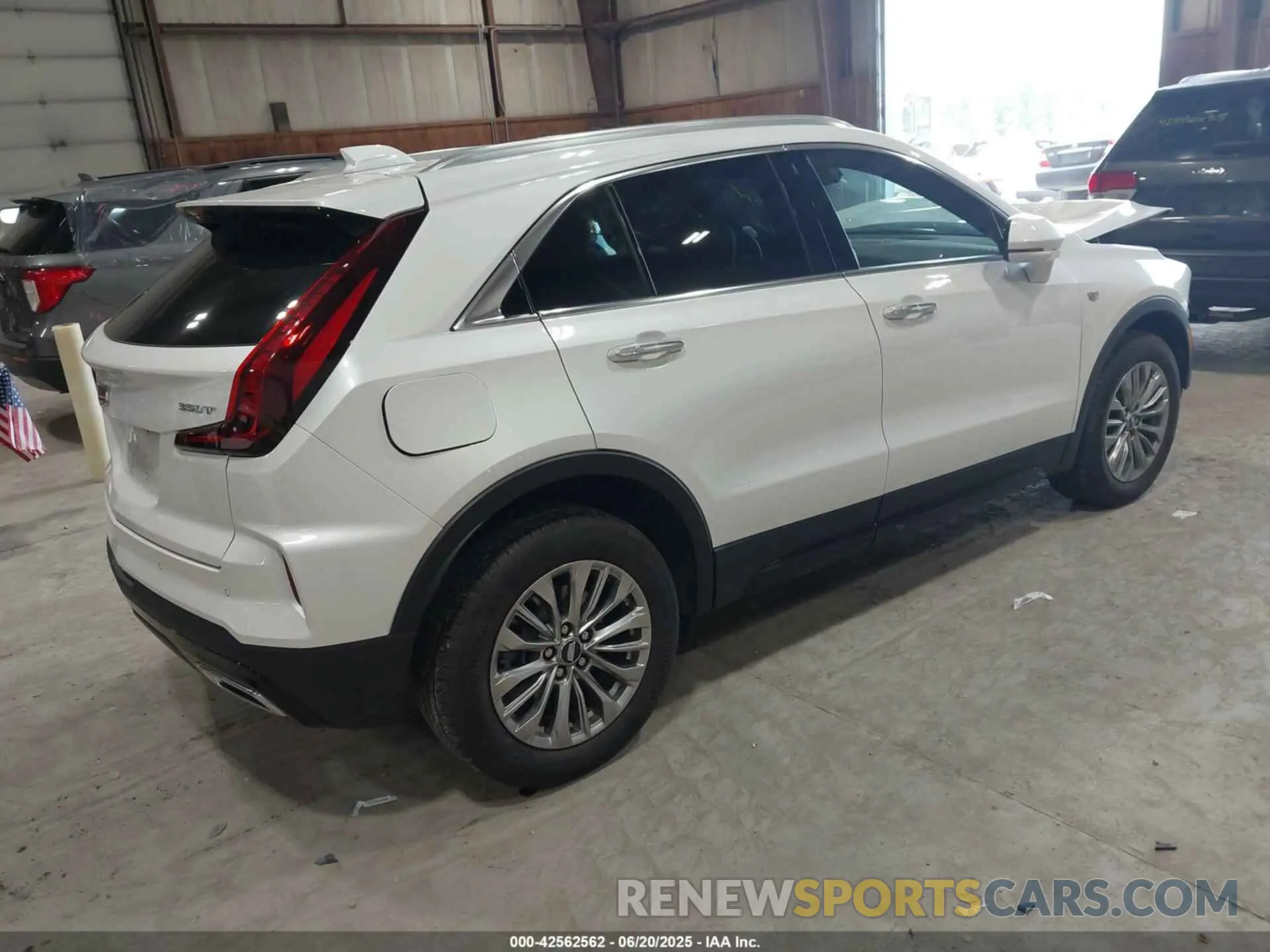 4 Фотография поврежденного автомобиля 1GYFZDR47RF206465 CADILLAC XT4 2024