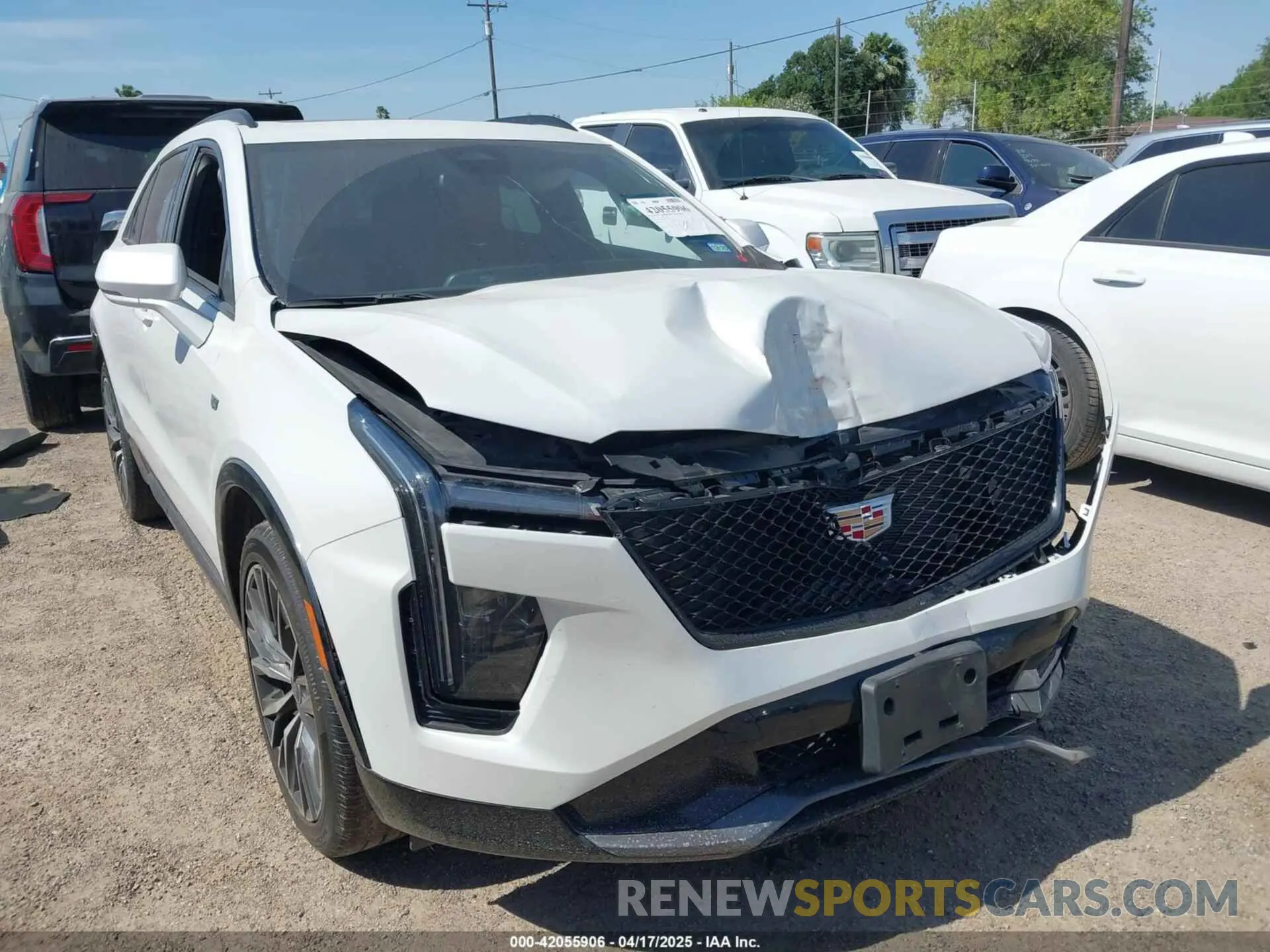 1 Фотография поврежденного автомобиля 1GYFZER43RF133293 CADILLAC XT4 2024